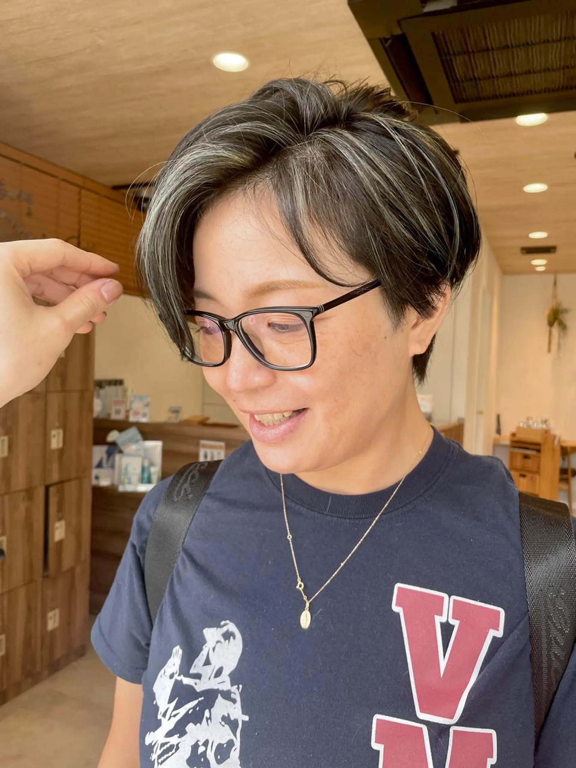 ショート カラー ショートボブ ハイライトカラー インナーカラー ボブ くびれヘア ヘアカラー 似合わせ レイヤー須川のヘアスタイル