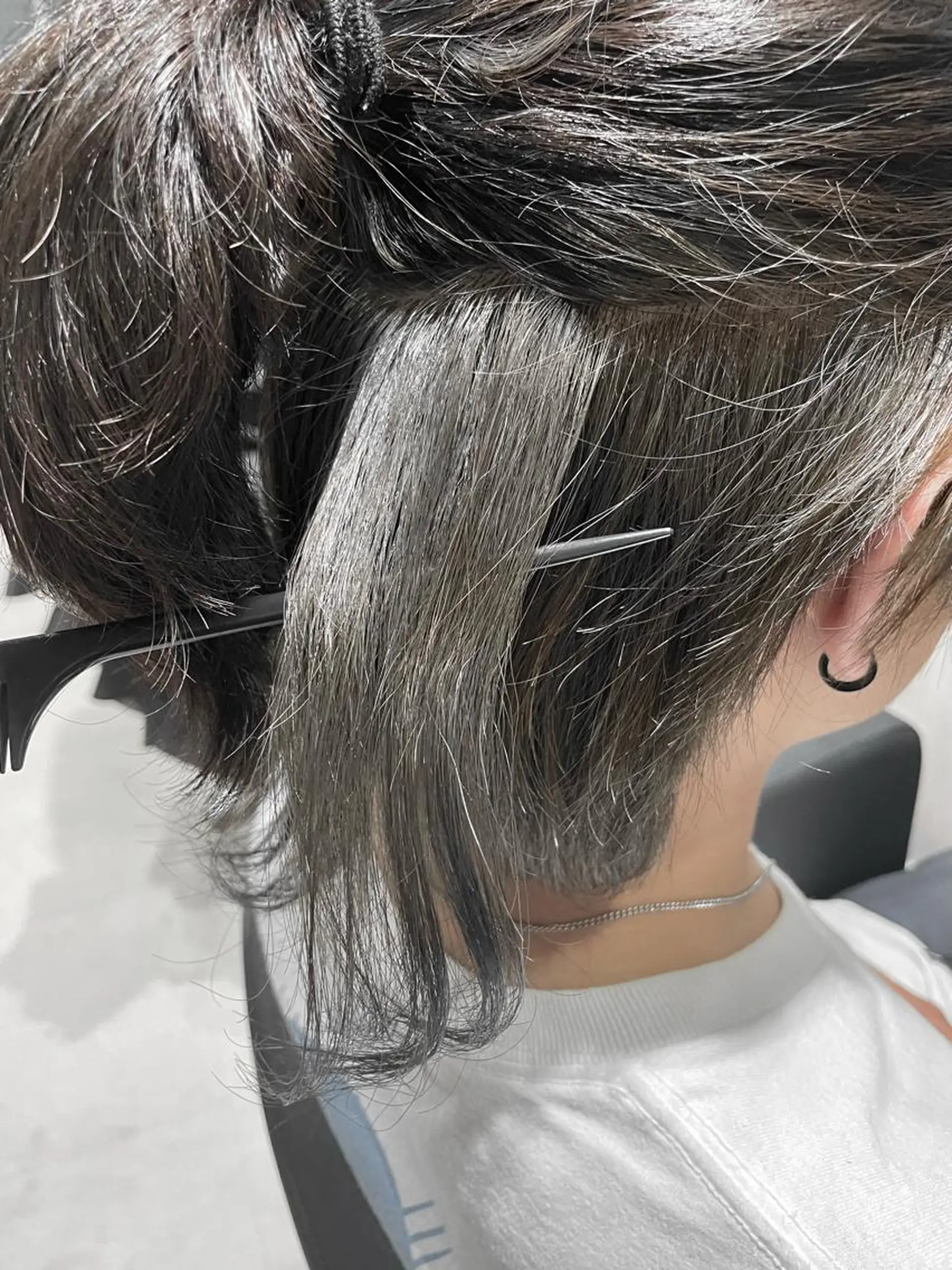 ミディアム カラー パーマ メンズ メンズウルフカット ウルフカット カット ヘアカラー _WHITE / KENTOのヘアスタイル