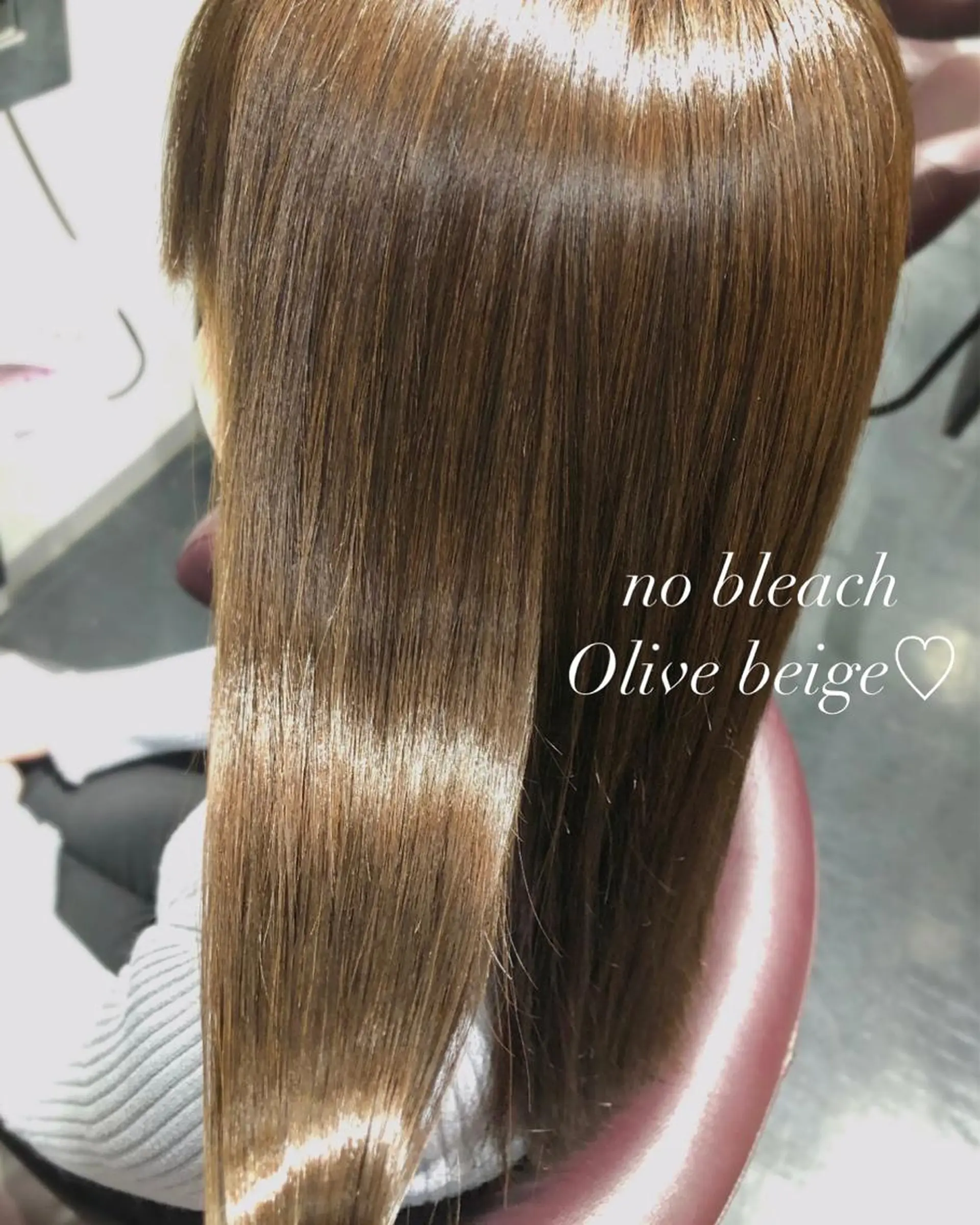 ロング カラー アッシュ ベージュカラー ブラウンカラー ミルクティーベージュ オリーブアッシュ 韓国ヘア ♡tomimaのヘアスタイル