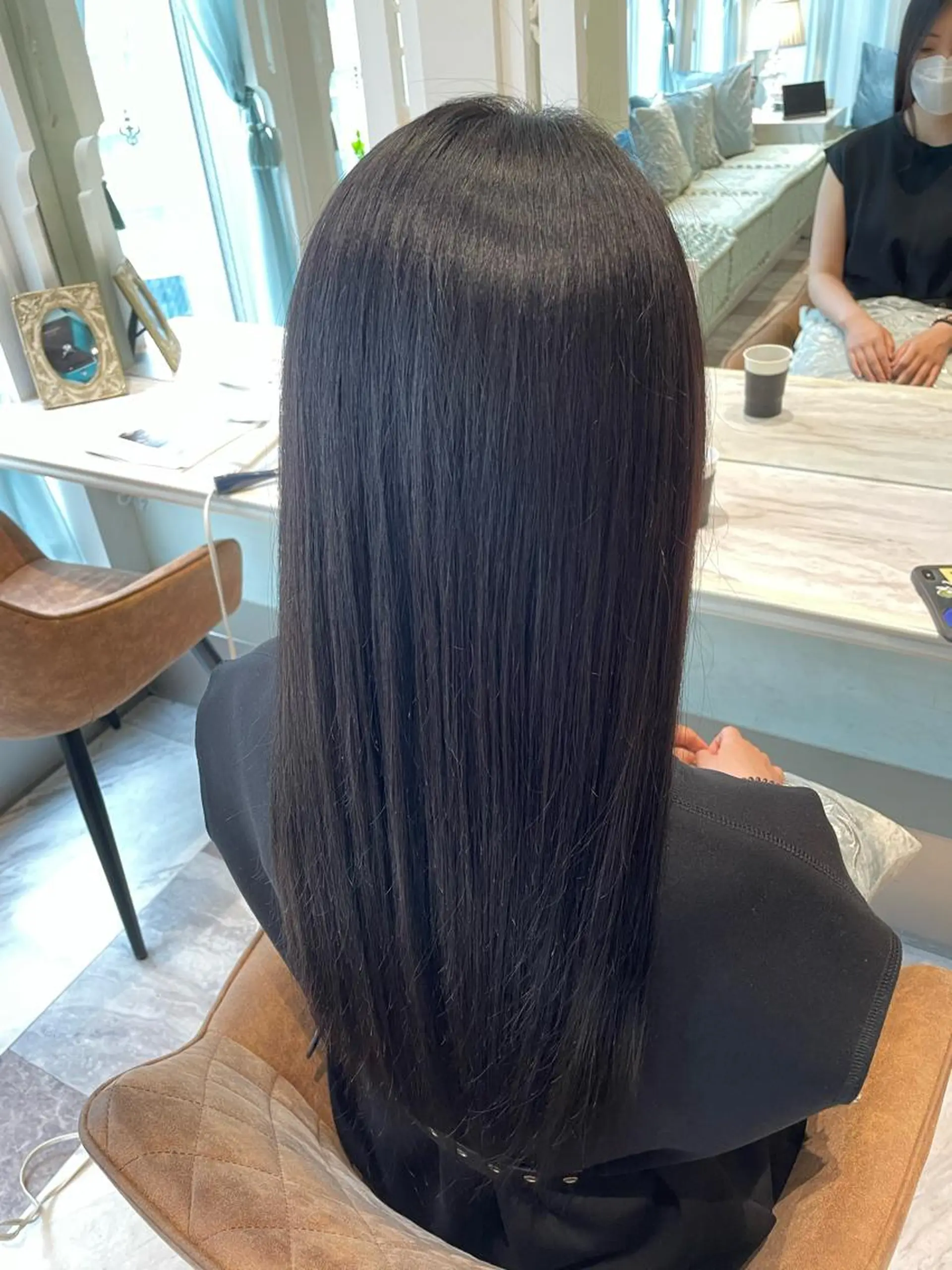 カラー ベージュカラー 黒髪 ブリーチ ブルーカラー ブルーブラック ヘアカラー 木屋元一/透明感 /前髪/ショートボブのヘアスタイル