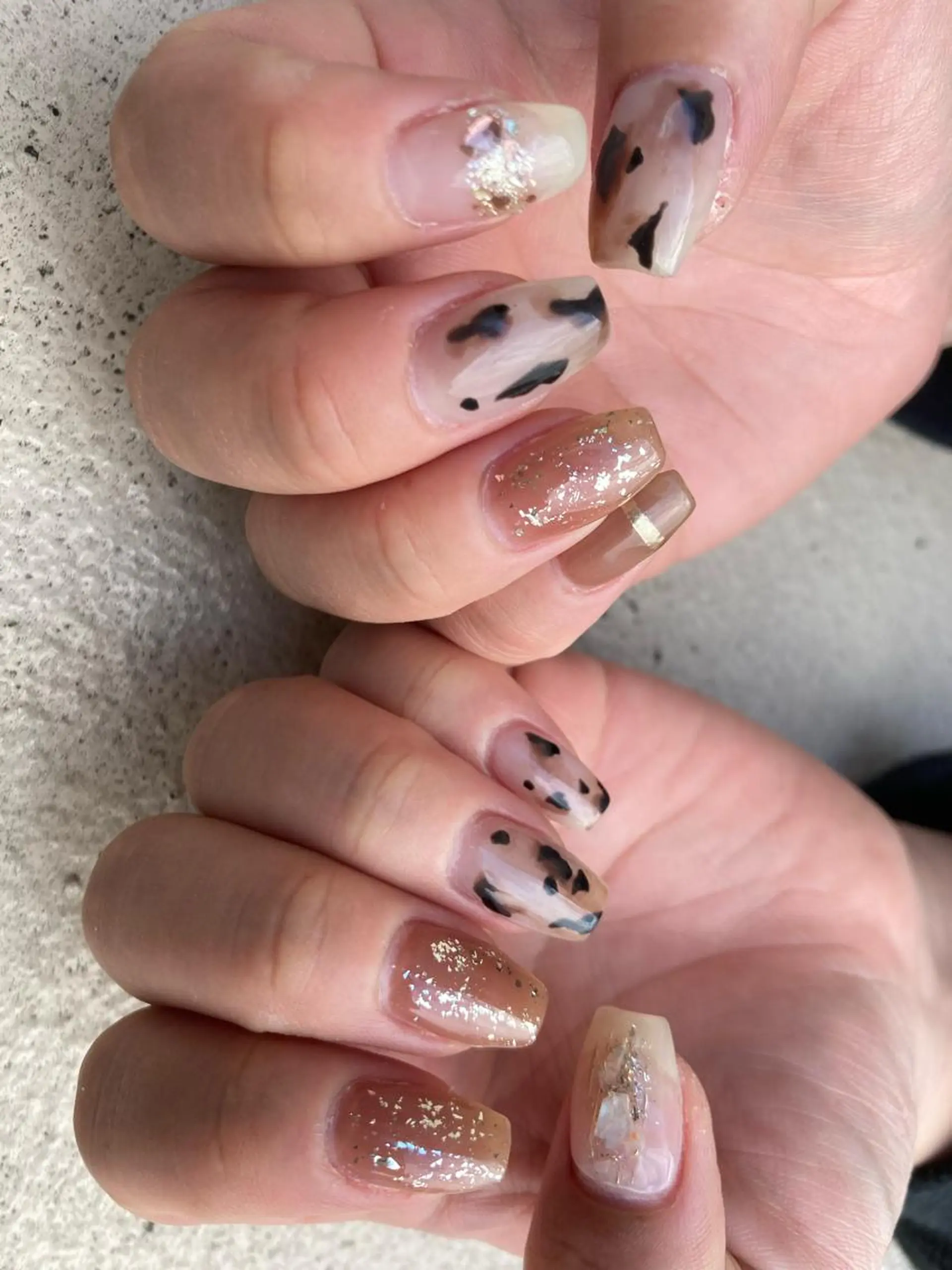 ミディアム ネイル ハンドネイル フットネイル ✴︎ Delightのネイルデザイン