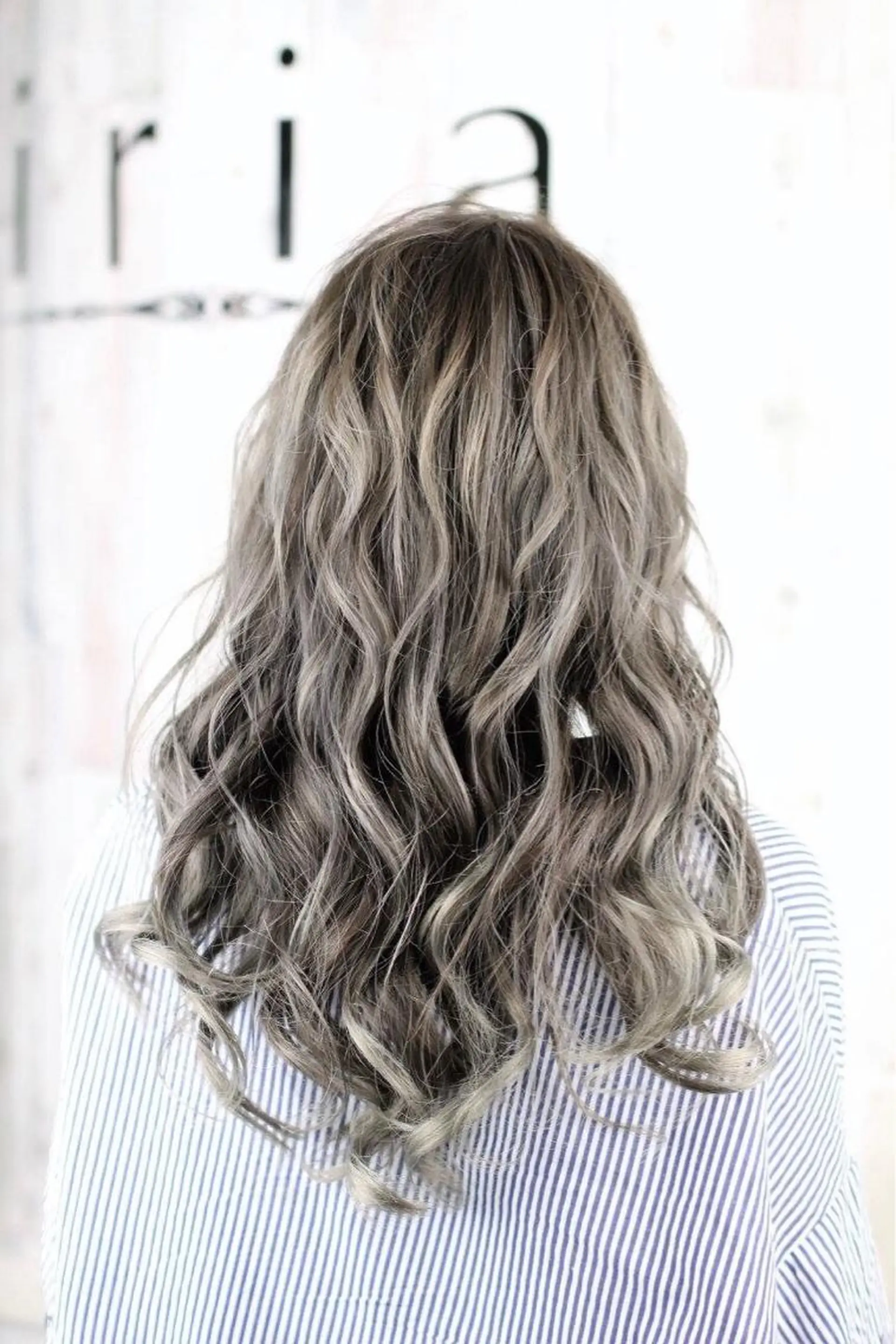 ロング カラー ハイライトカラー 外国人風カラー ハイライト kazufumi ..のヘアスタイル