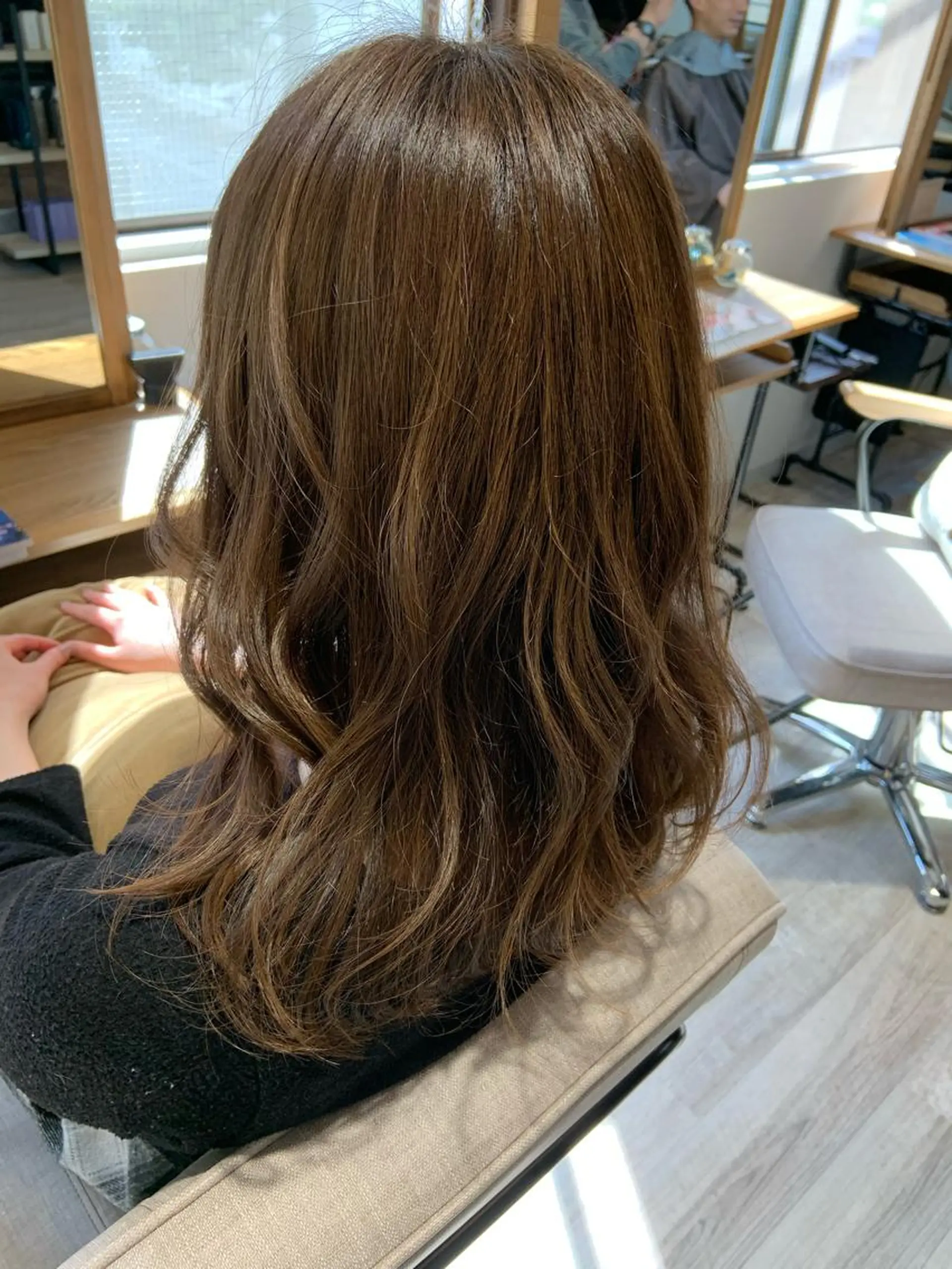 セミロング カラー ヘアアレンジ ベージュカラー デザインカラー 韓国hair🦋 Nanaのヘアスタイル