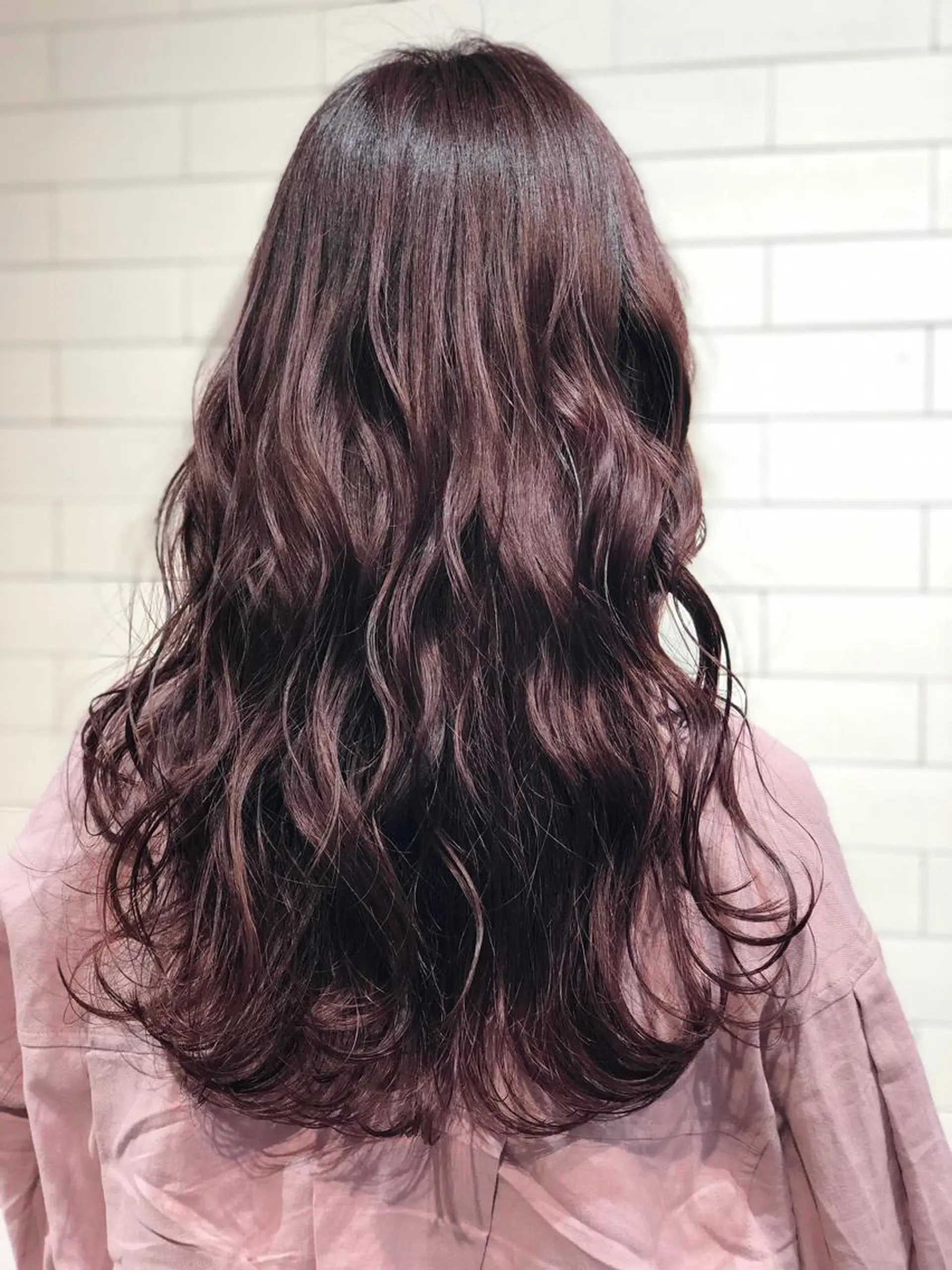 セミロング カラー ボルドーカラー ヘアカラー トリートメント 髪質改善⌇﻿透明感 カラー⌇﻿川上葵のヘアスタイル