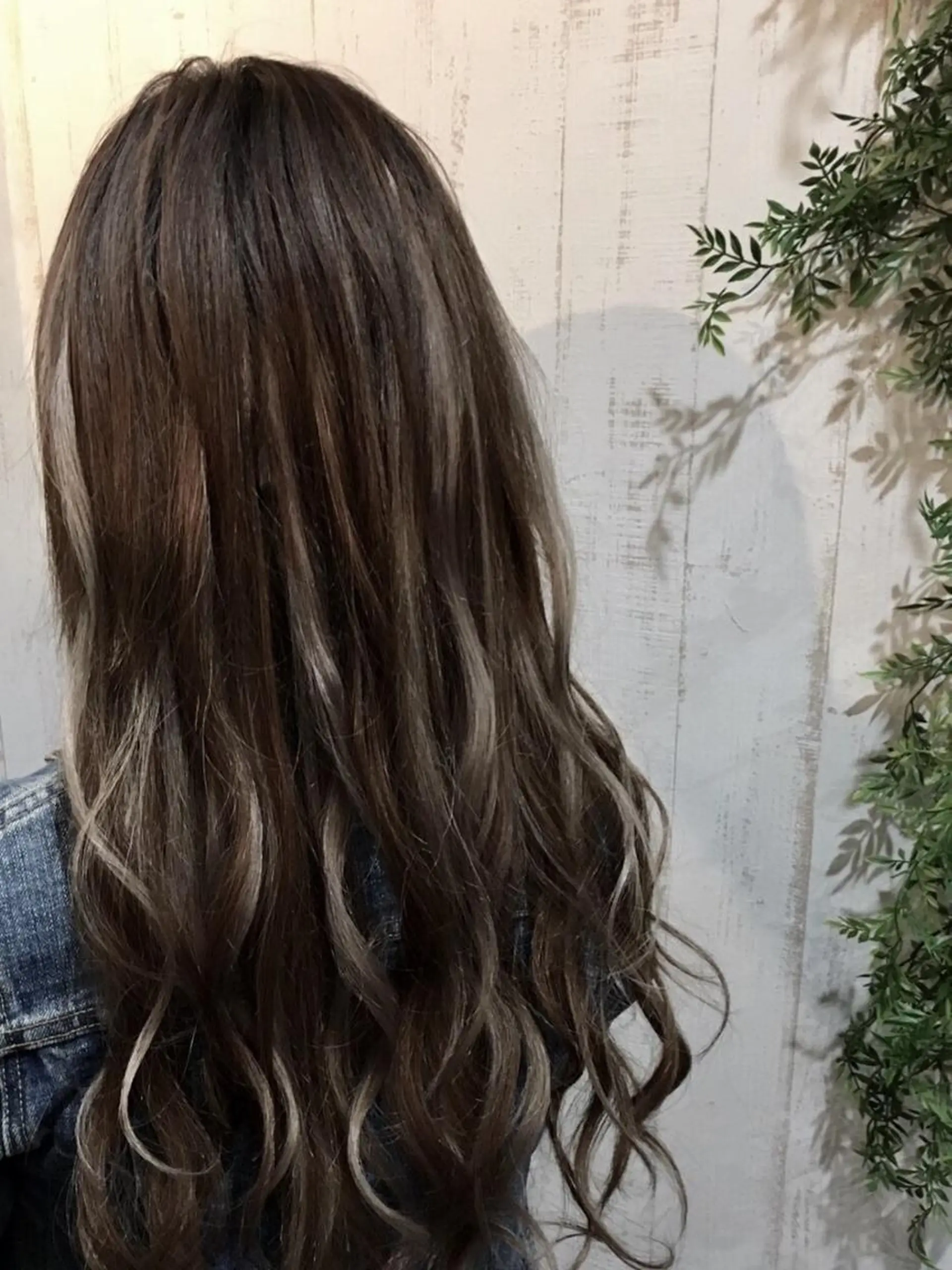 ロング カラー パーマ 大阪レミーエクステ チビ編み込みのヘアスタイル