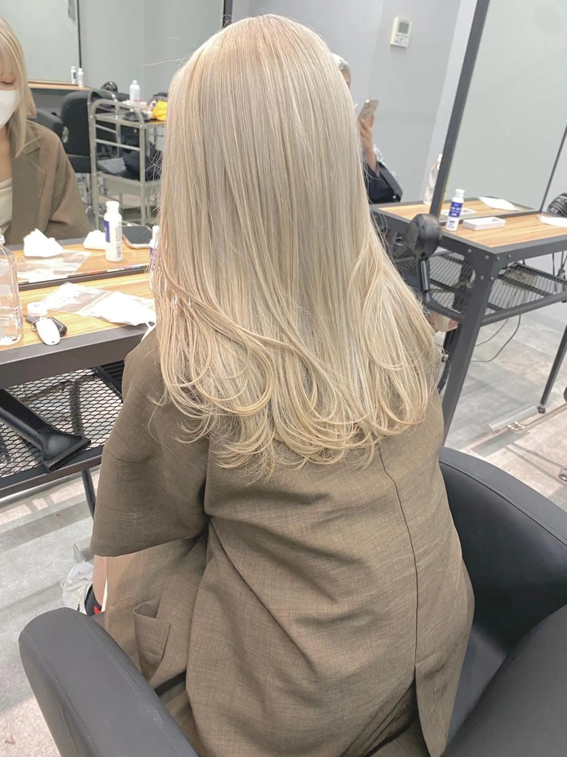 カラー 𝐚𝐨𝐢/ DAOのヘアスタイル