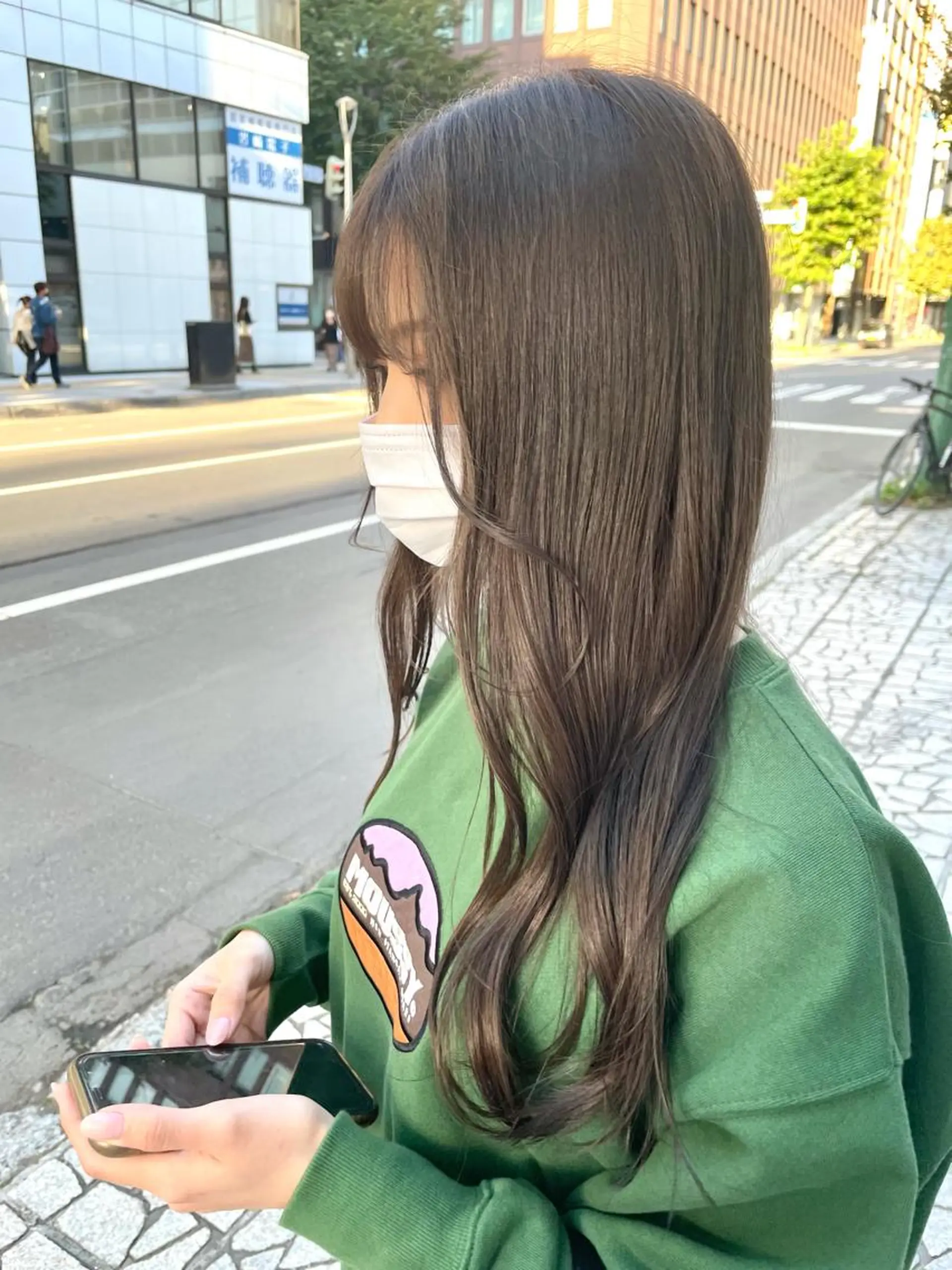 ロング カラー 岩戸 新のヘアスタイル