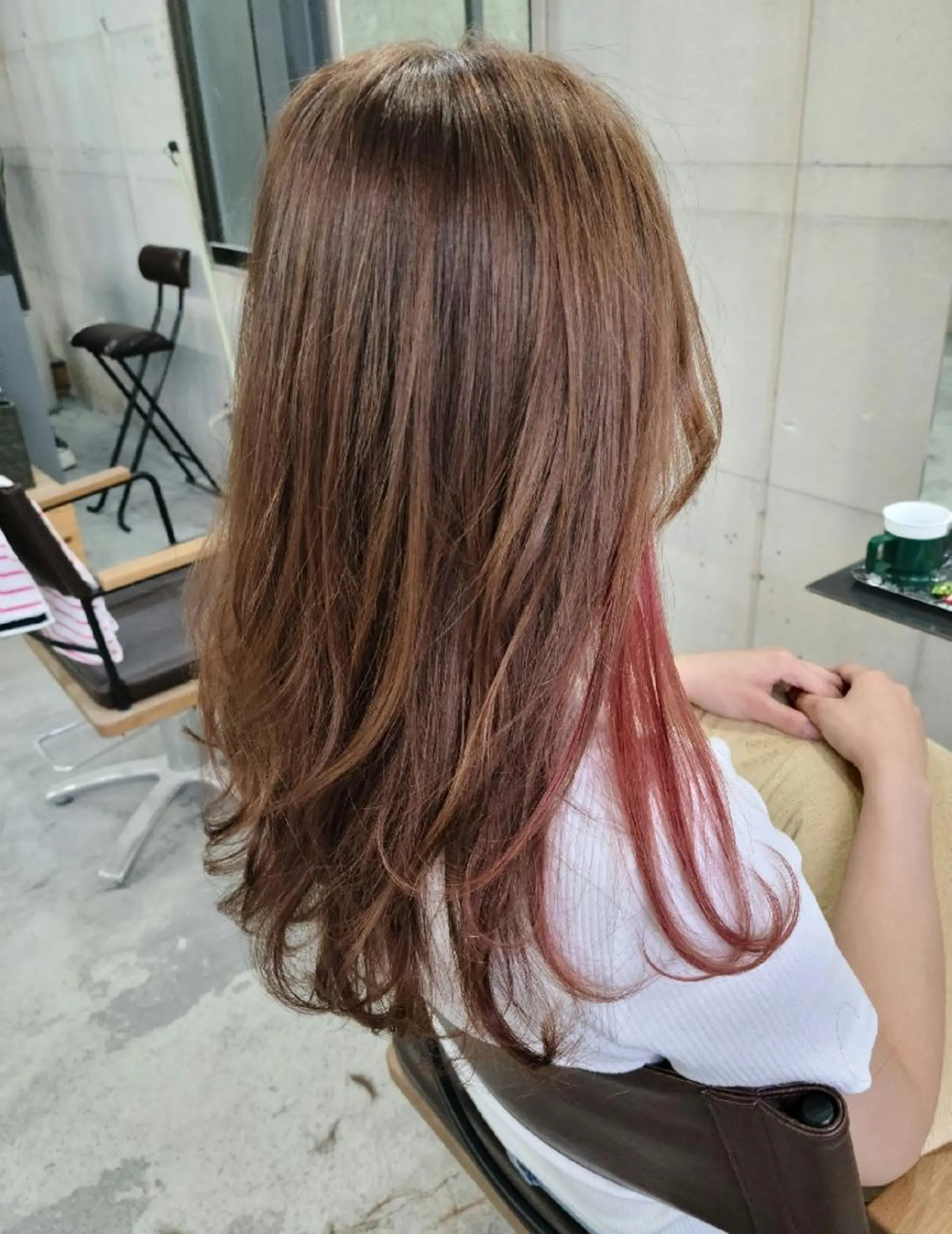 ロング カラー ヘアアレンジ ベージュカラー インナーカラー ピンクカラー カット ヘアカラー トリートメント terra✂️川嶋 大輔のヘアスタイル