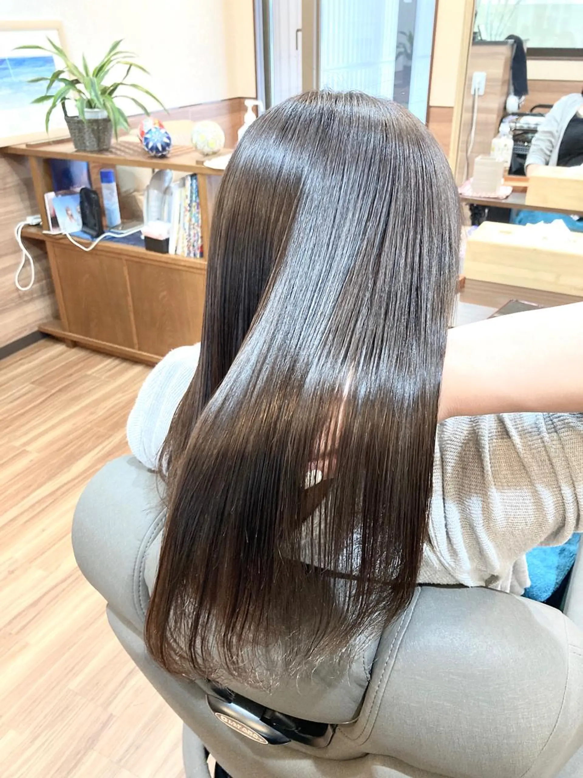 セミロング カラー アッシュ Annon プライベートサロンのヘアスタイル