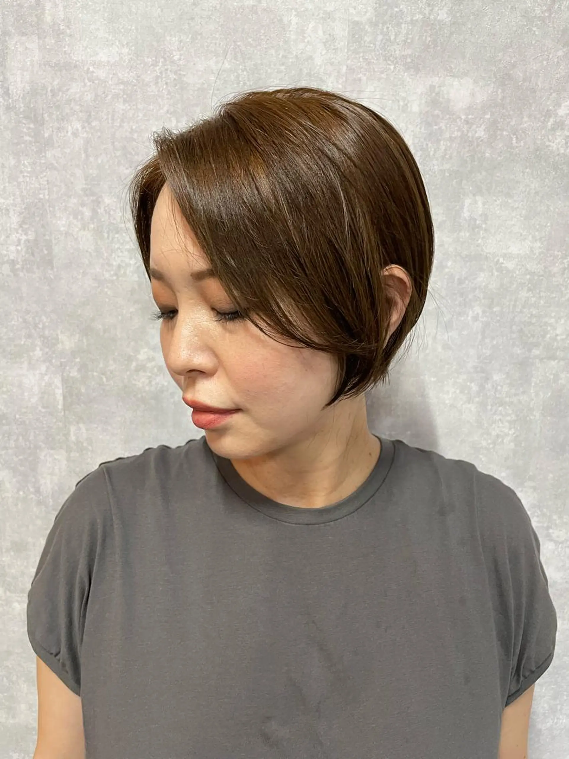 ショート 切りっぱなしボブ ショートボブ ハンサムショート 丸みショート アッシュ カット トリートメント モテ髪/ボブ/ショー ト/アダチフウトのヘアスタイル