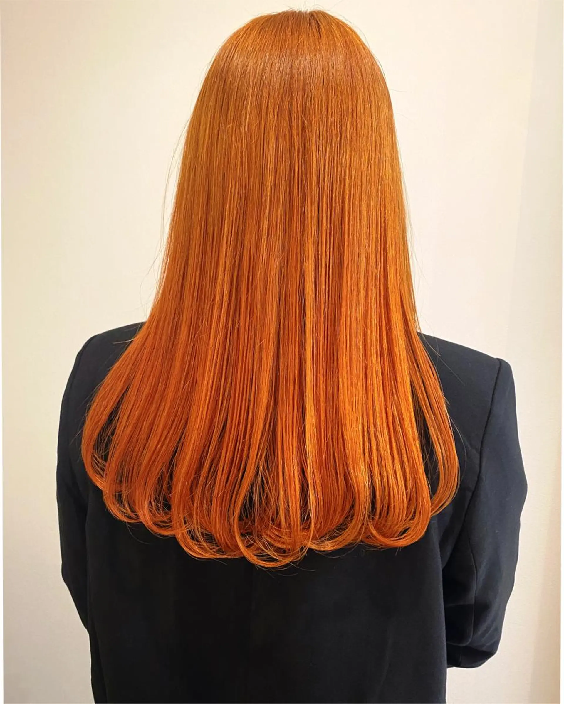 ロング カラー RAIMA ケアハイトーンのヘアスタイル