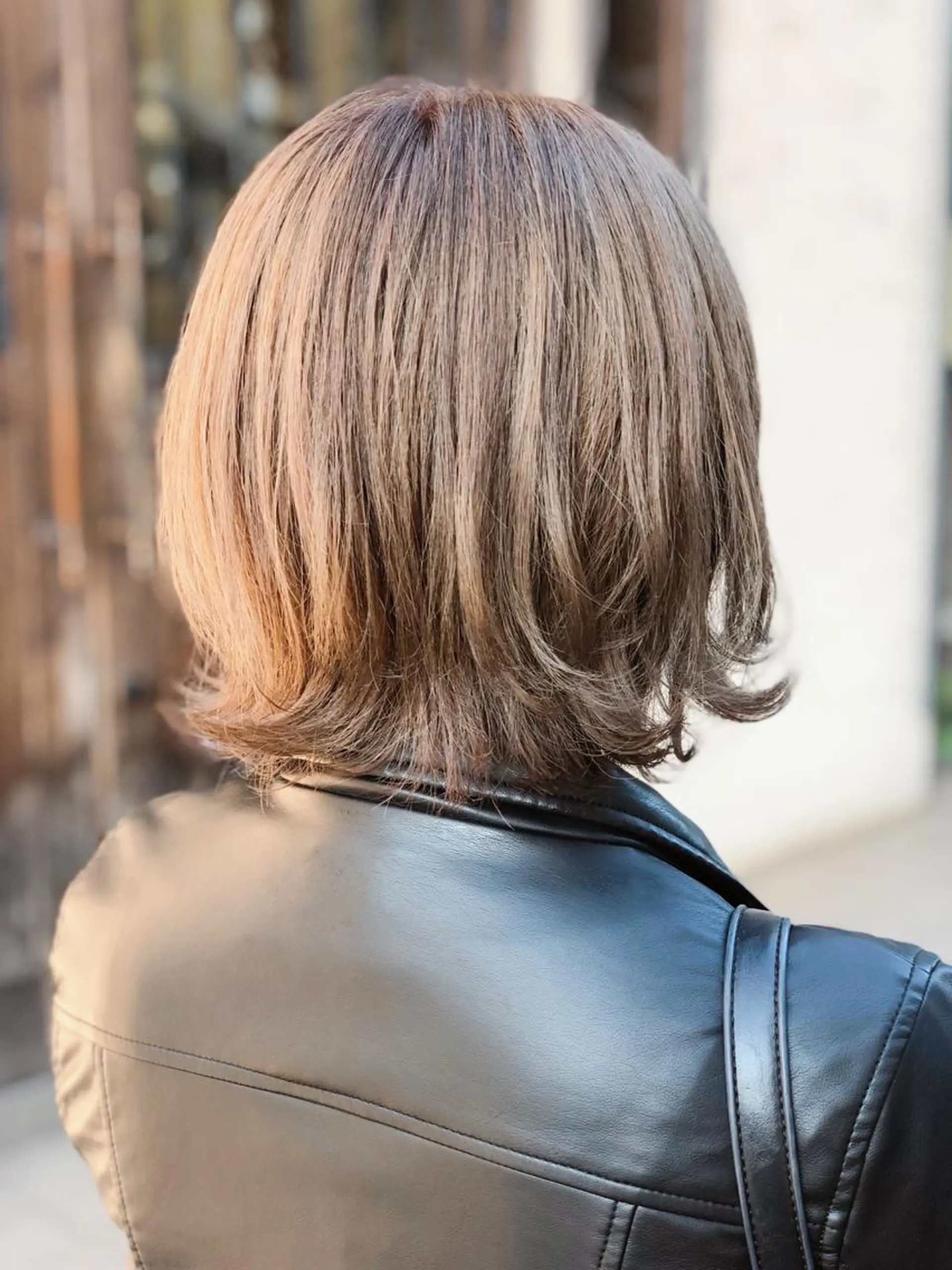 ショート ミルクティーブラウン カット ヘアカラー 國次 夕貴のヘアスタイル