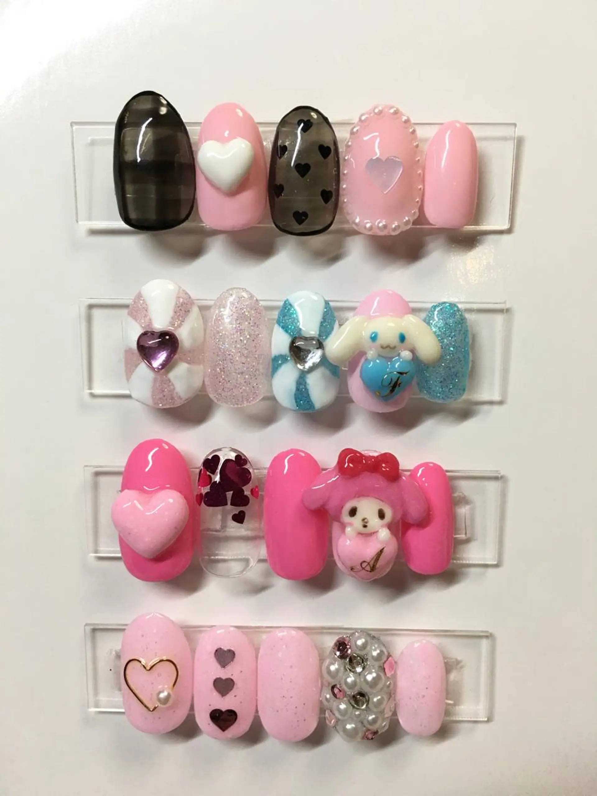 ネイル glow_ nailのネイルデザイン