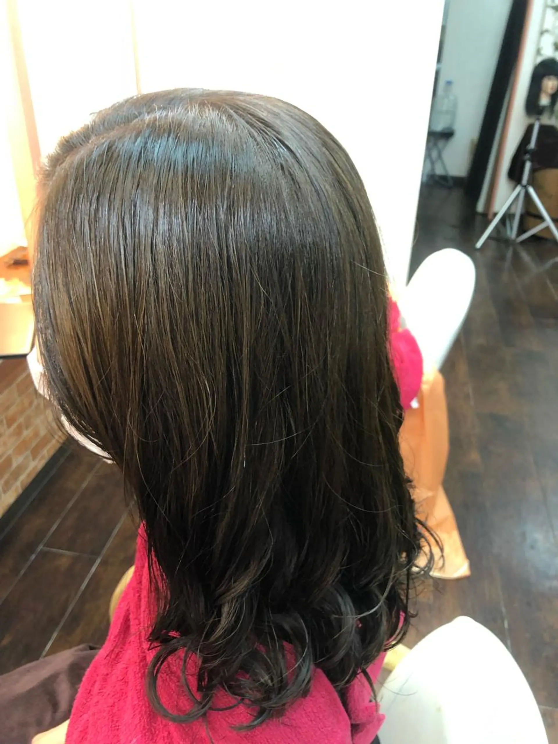 セミロング カラー パーマ 桧山 真のヘアスタイル