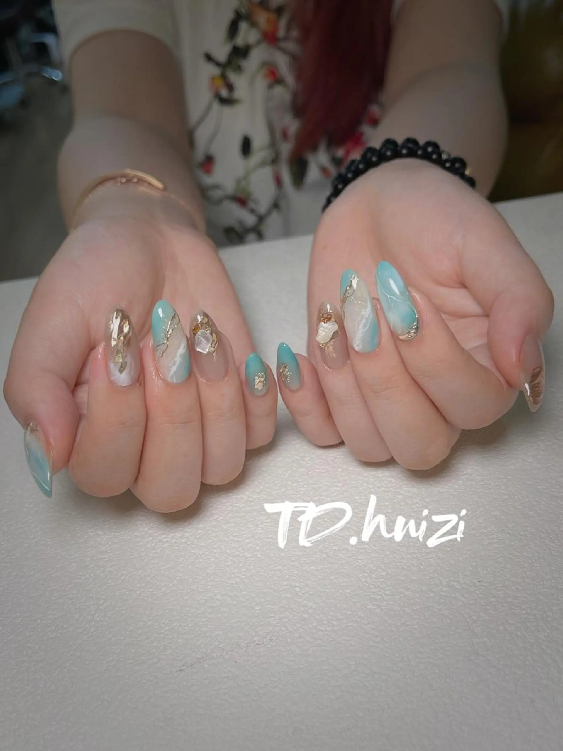 セミロング めぐみのネイルサロン スタッフ練習のネイルデザイン