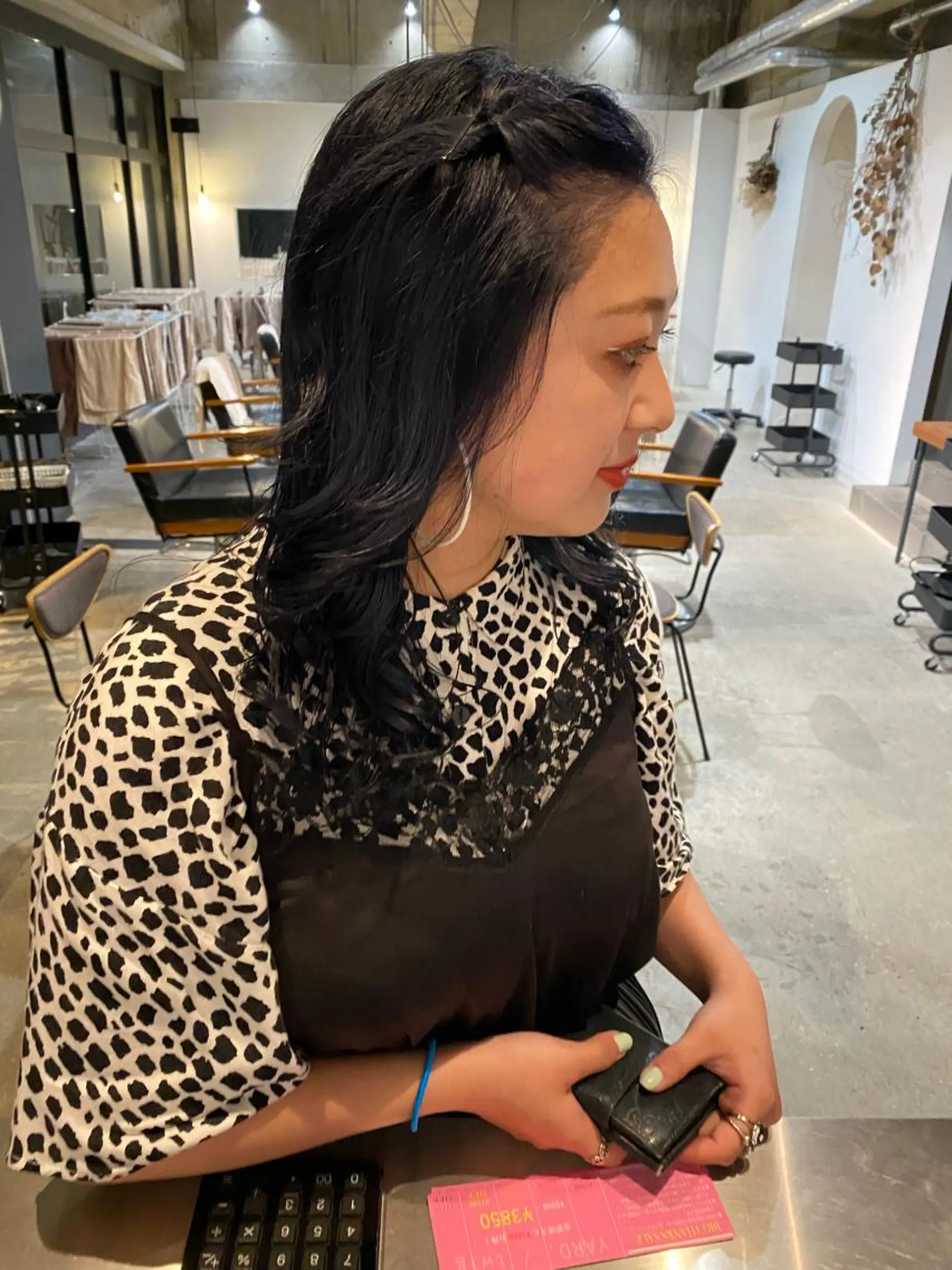 カラー natsune /レイヤーカットのヘアスタイル