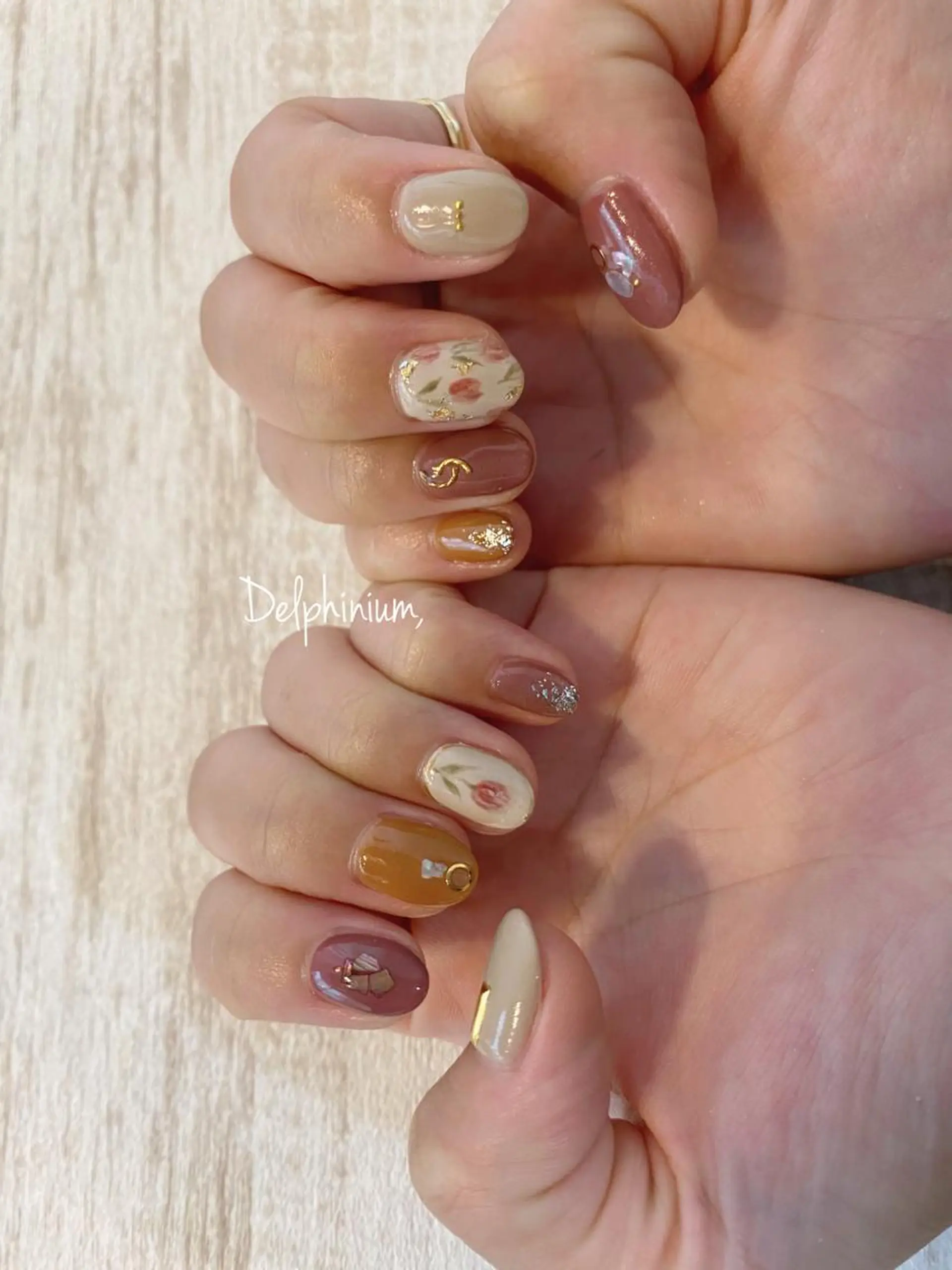 ネイル アートネイル ミラーネイル 持ち込み ストーンネイル ハンドネイル 岡本 友恵のネイルデザイン