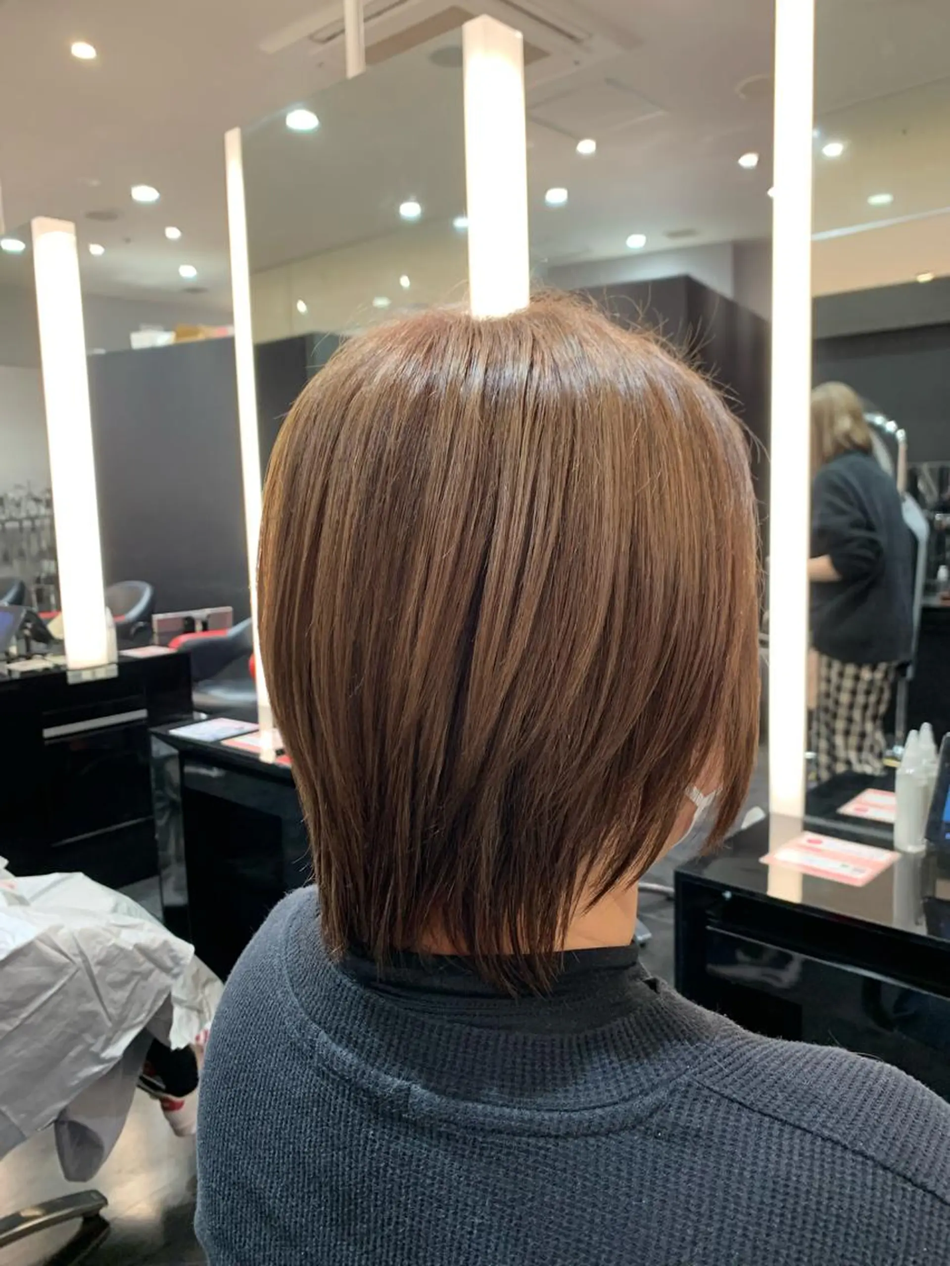 ショート カラー ハイライトカラー ハイライト トリートメント 艶髪/白髪ぼかし ヘッドスパ/大野結菜のヘアスタイル