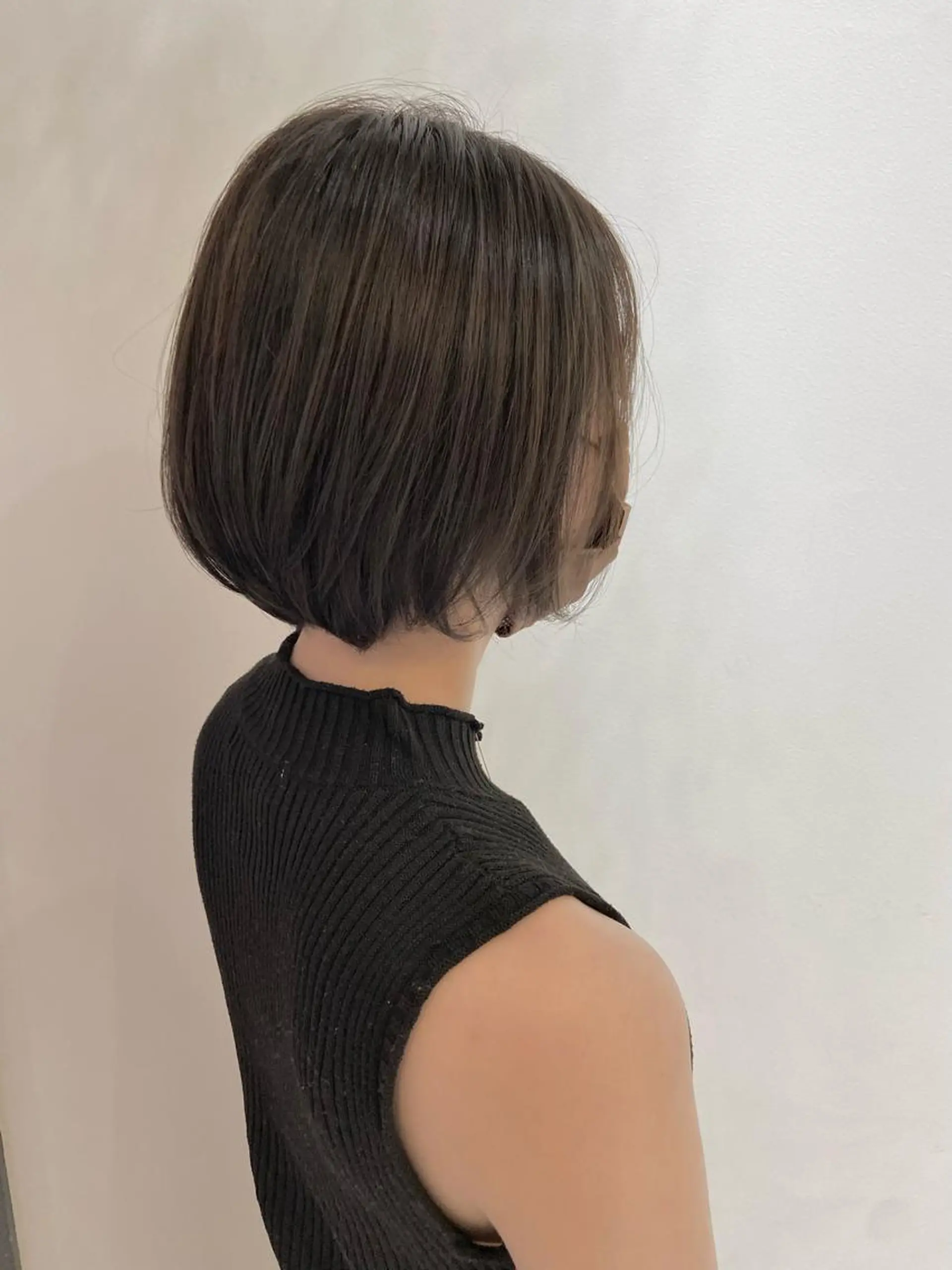 ショート カラー ヘアカラー 🐺ウルフ/レイヤー 似合わせ‎🤍沙羅のヘアスタイル