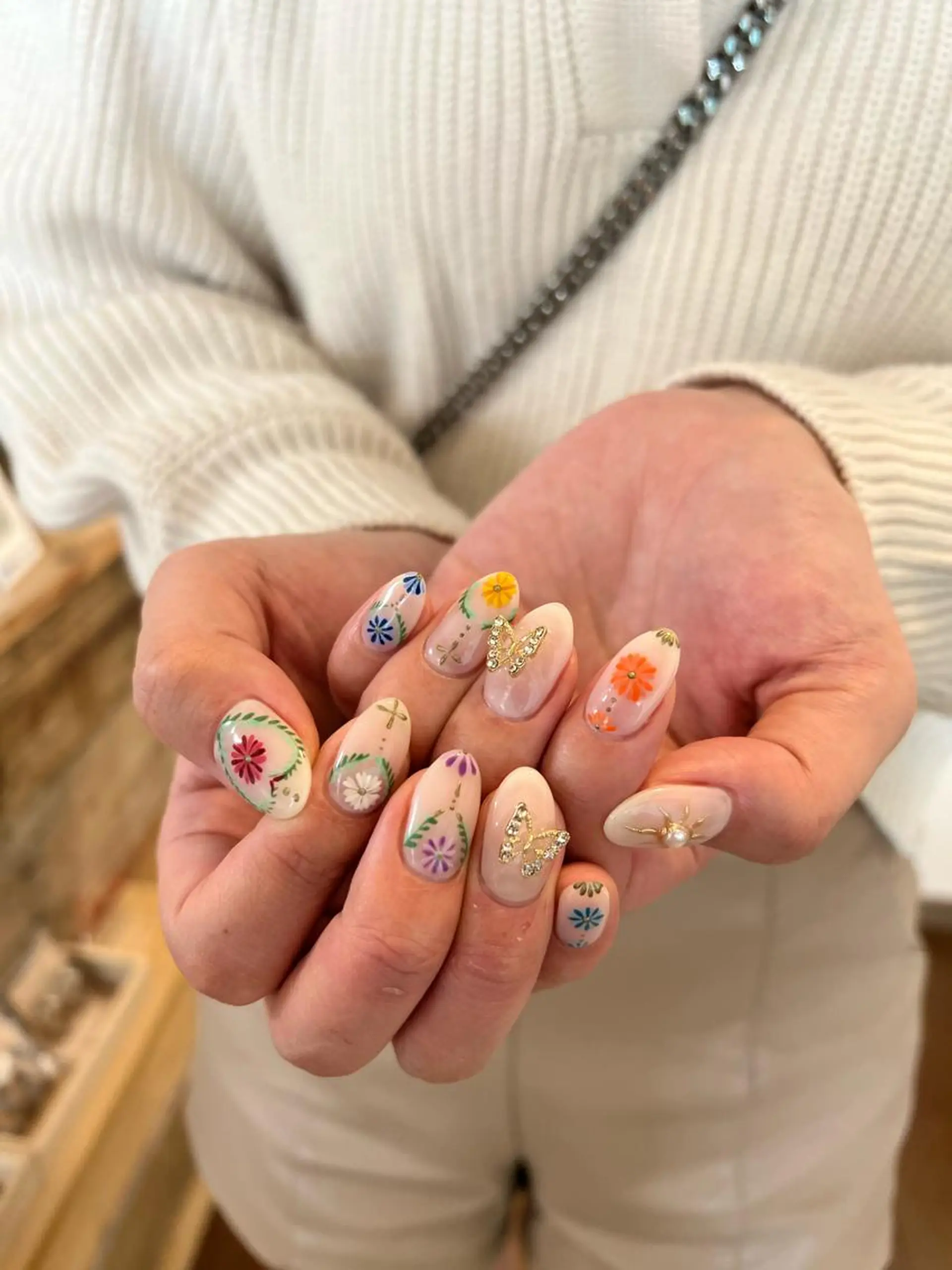 ネイル ハンドネイル フットネイル ハンドケア Miyagi Asamiのネイルデザイン