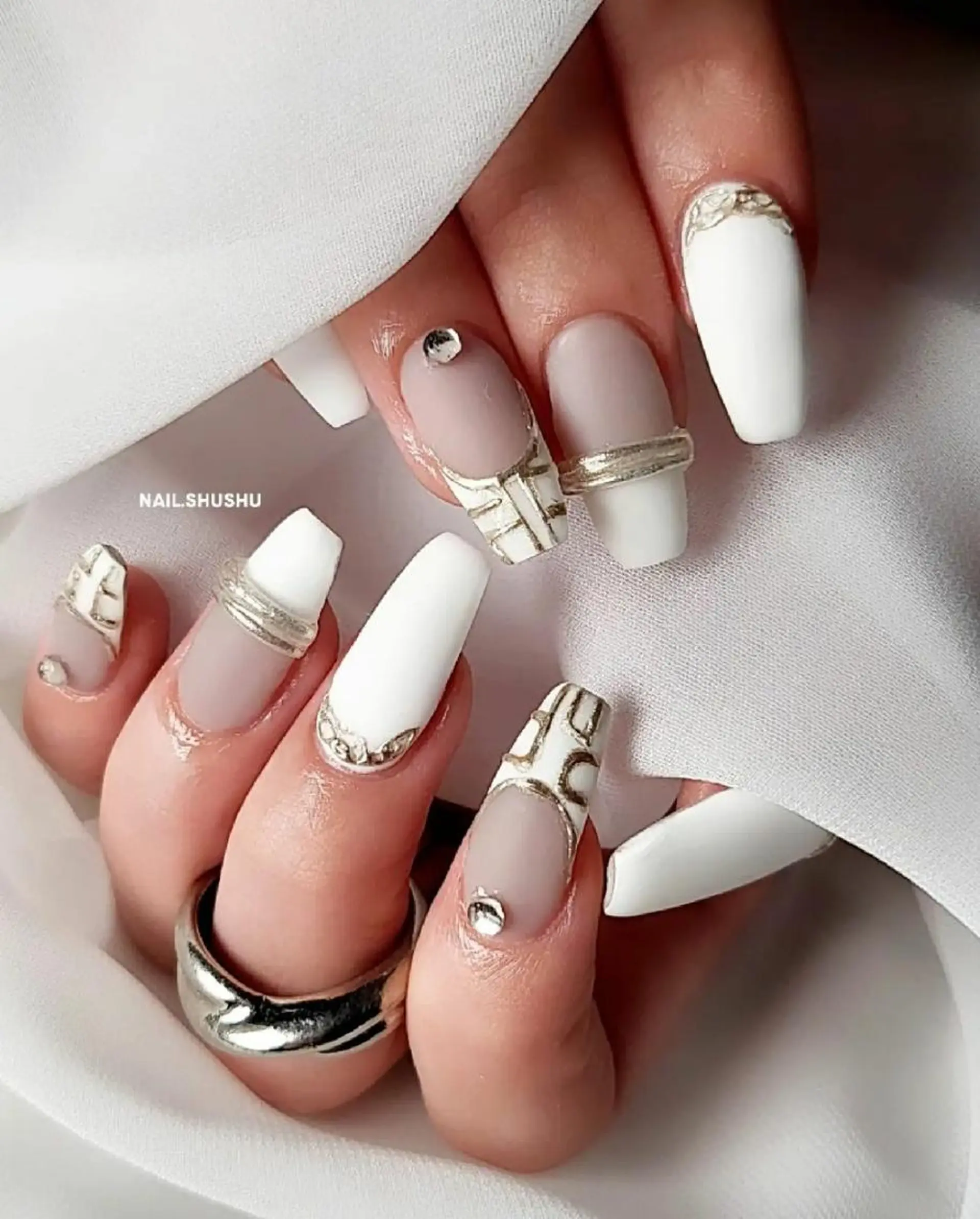 ネイル 持ち込み ニュアンスネイル ワンカラーネイル シンプルネイル 春ネイル 3dパーツ/流行り 👧shushu❤️のネイルデザイン