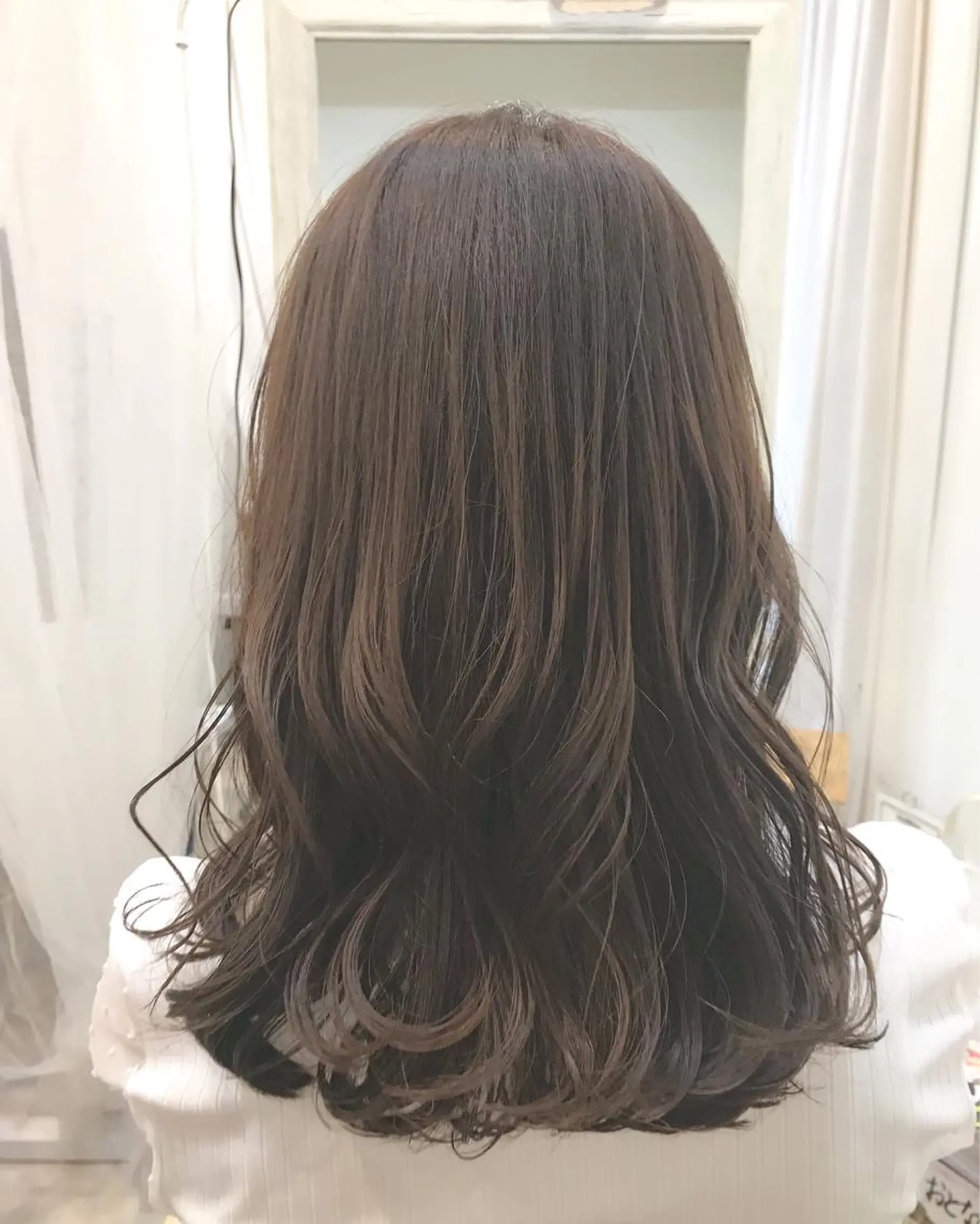 セミロング ラベンダーベージュ 外ハネヘア トリートメント takebuchi harukaのヘアスタイル