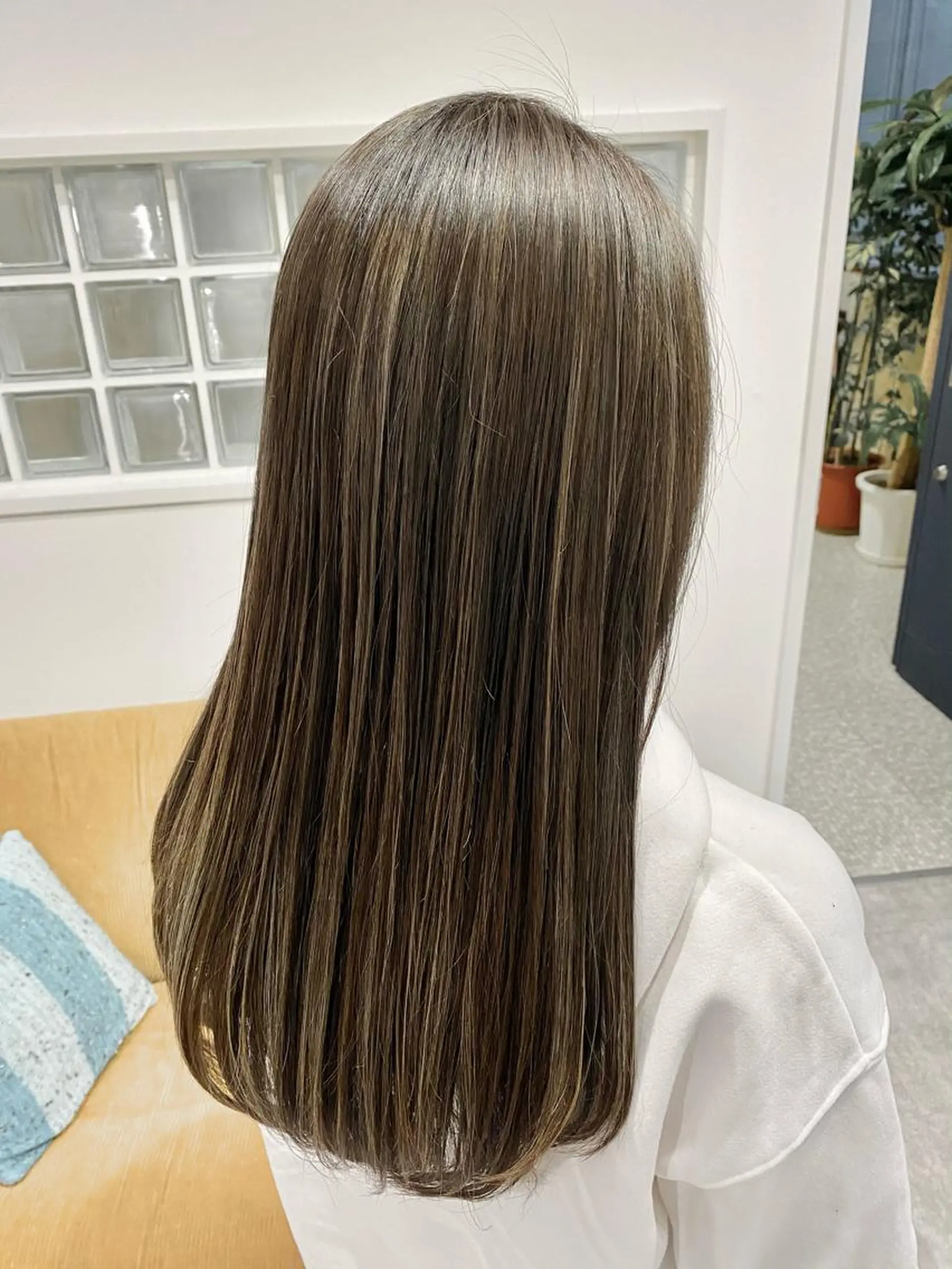 ロング カラー ハイライトカラー ハイライト 【safric】 NAOのヘアスタイル