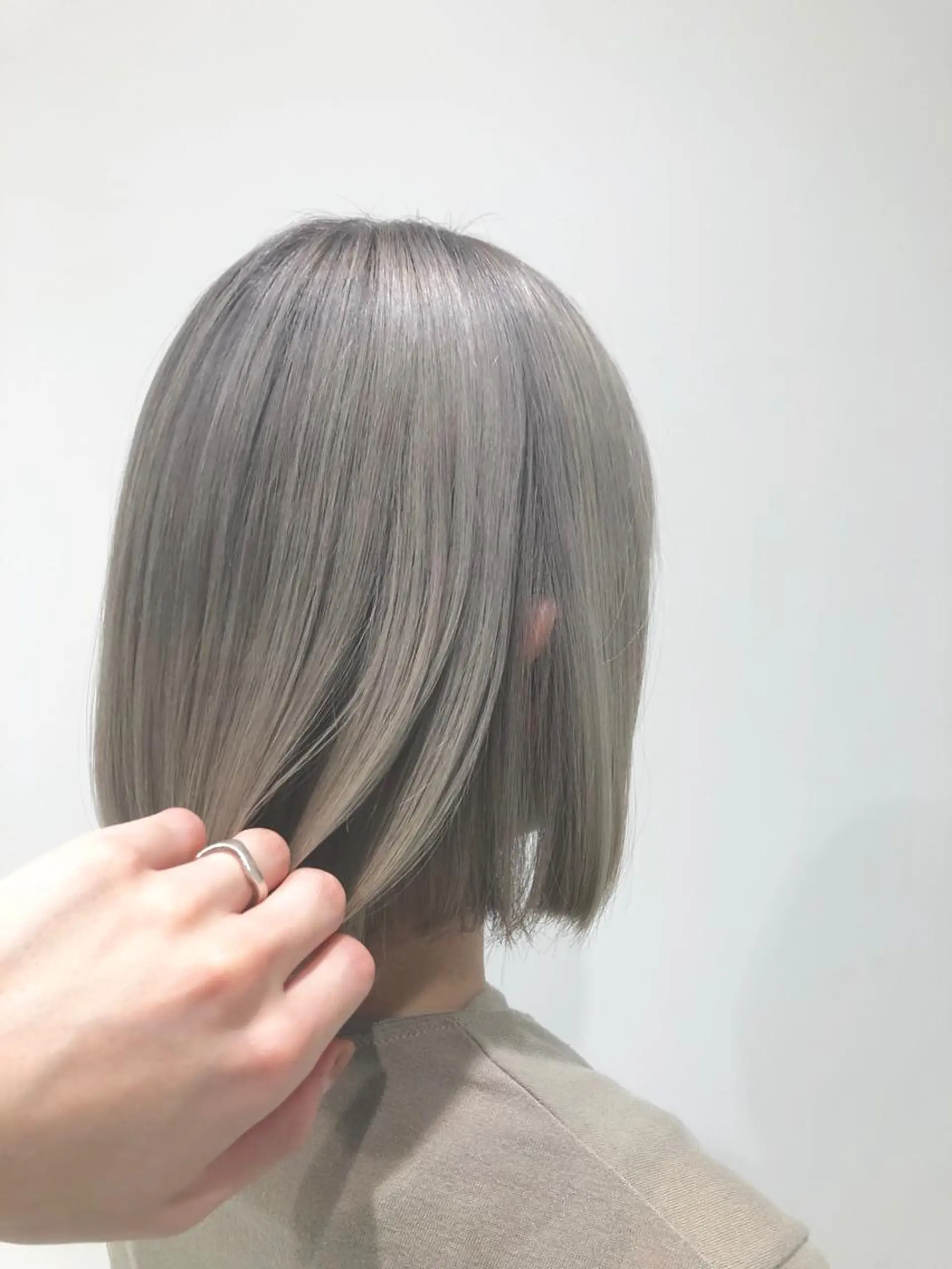 ショート カラー ヘアカラー トリートメント Kro/ダブルカラー /ハイトーン/千葉駅のヘアスタイル