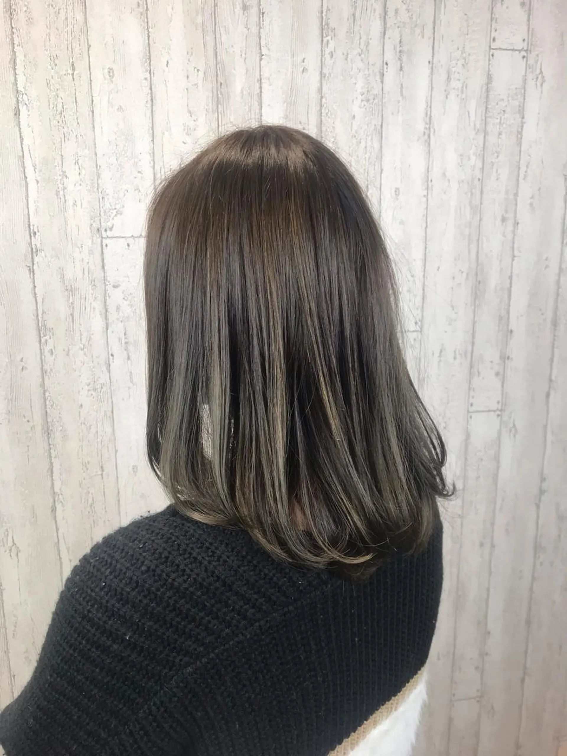 ミディアム カラー 田中 あかねのヘアスタイル