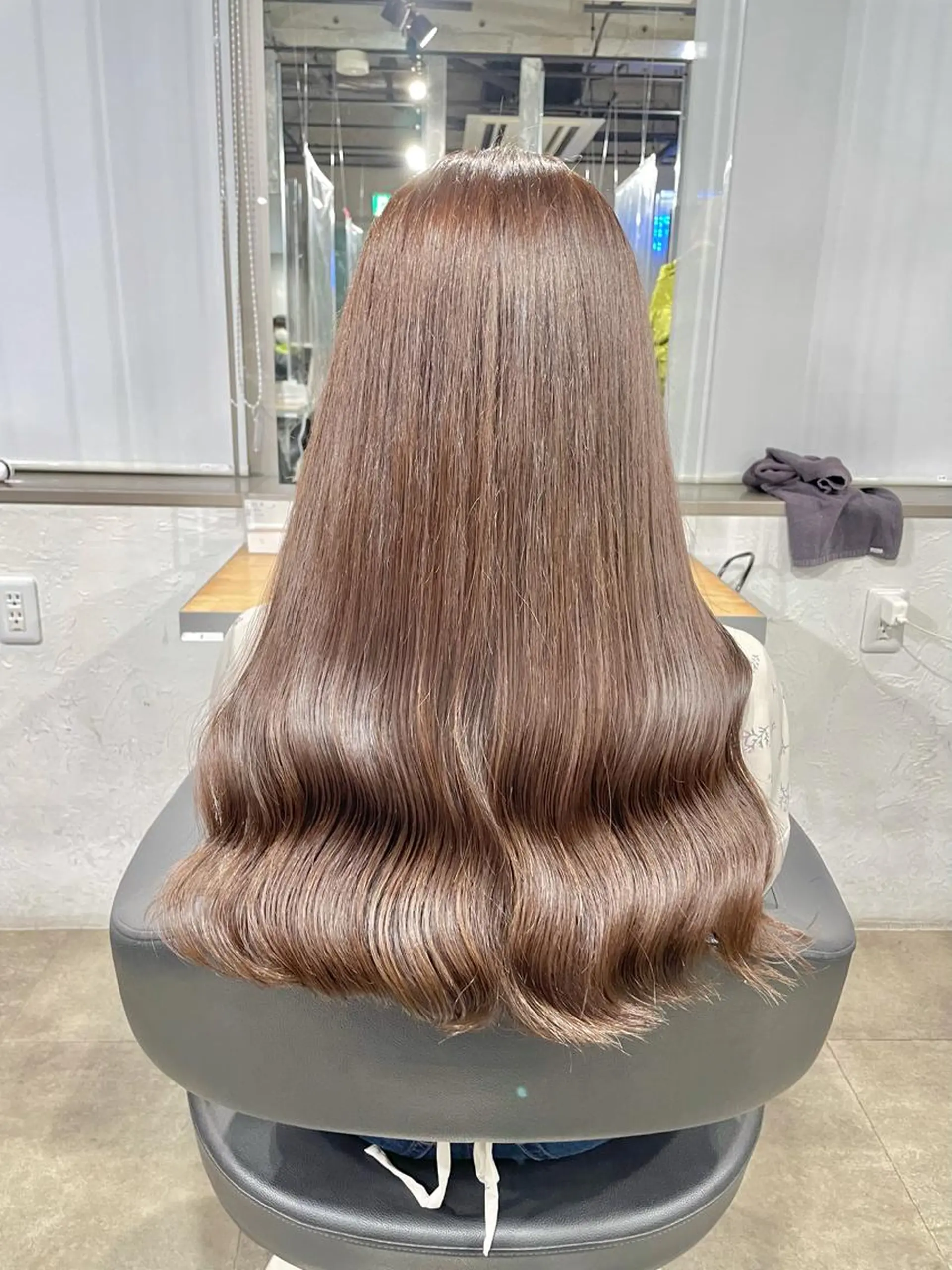 ロング カラー カット ヘアカラー トリートメント ヘッドスパ ヘアセット ベージュカラー💖 やすひろのヘアスタイル