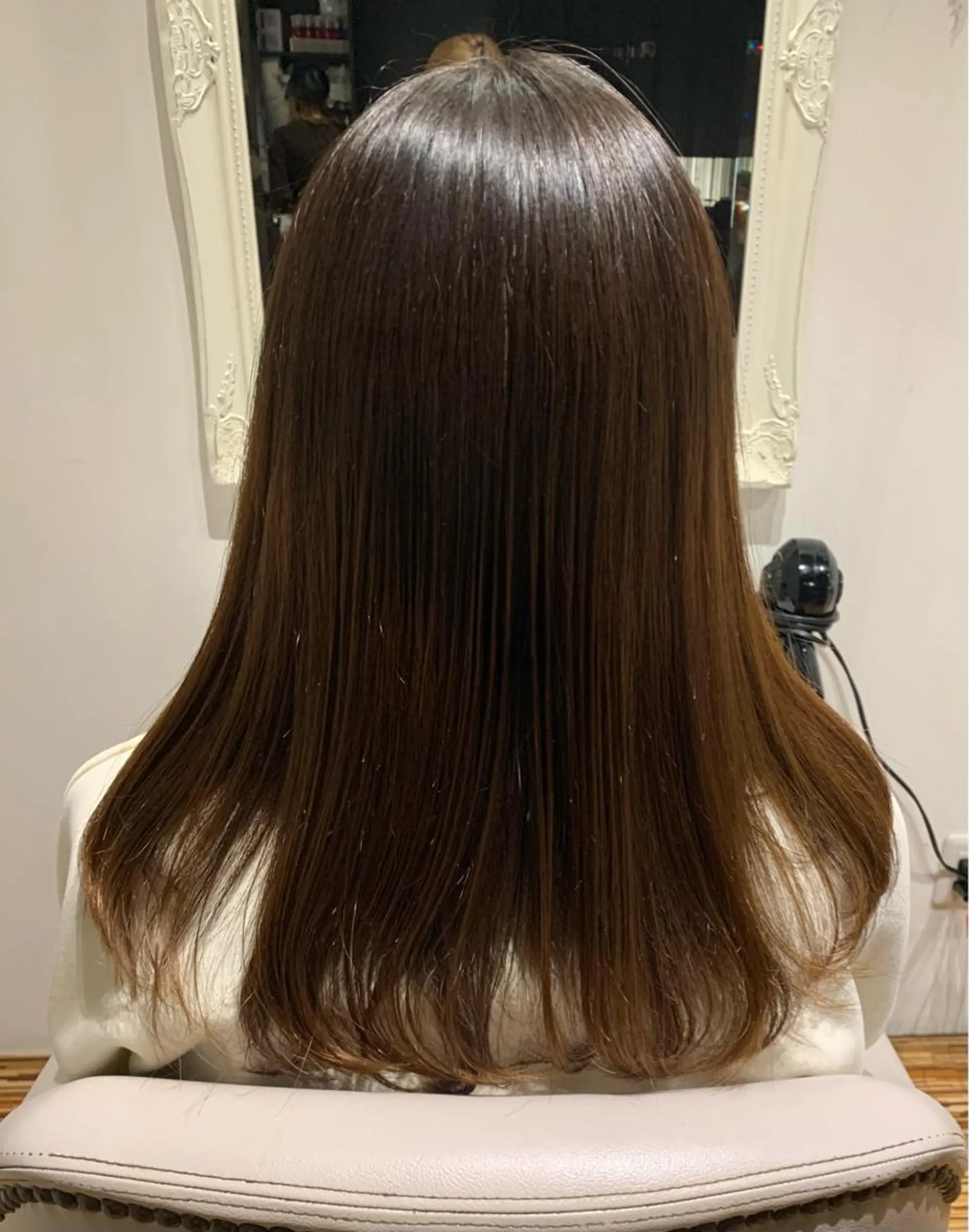 セミロング 松村 あづみのヘアスタイル