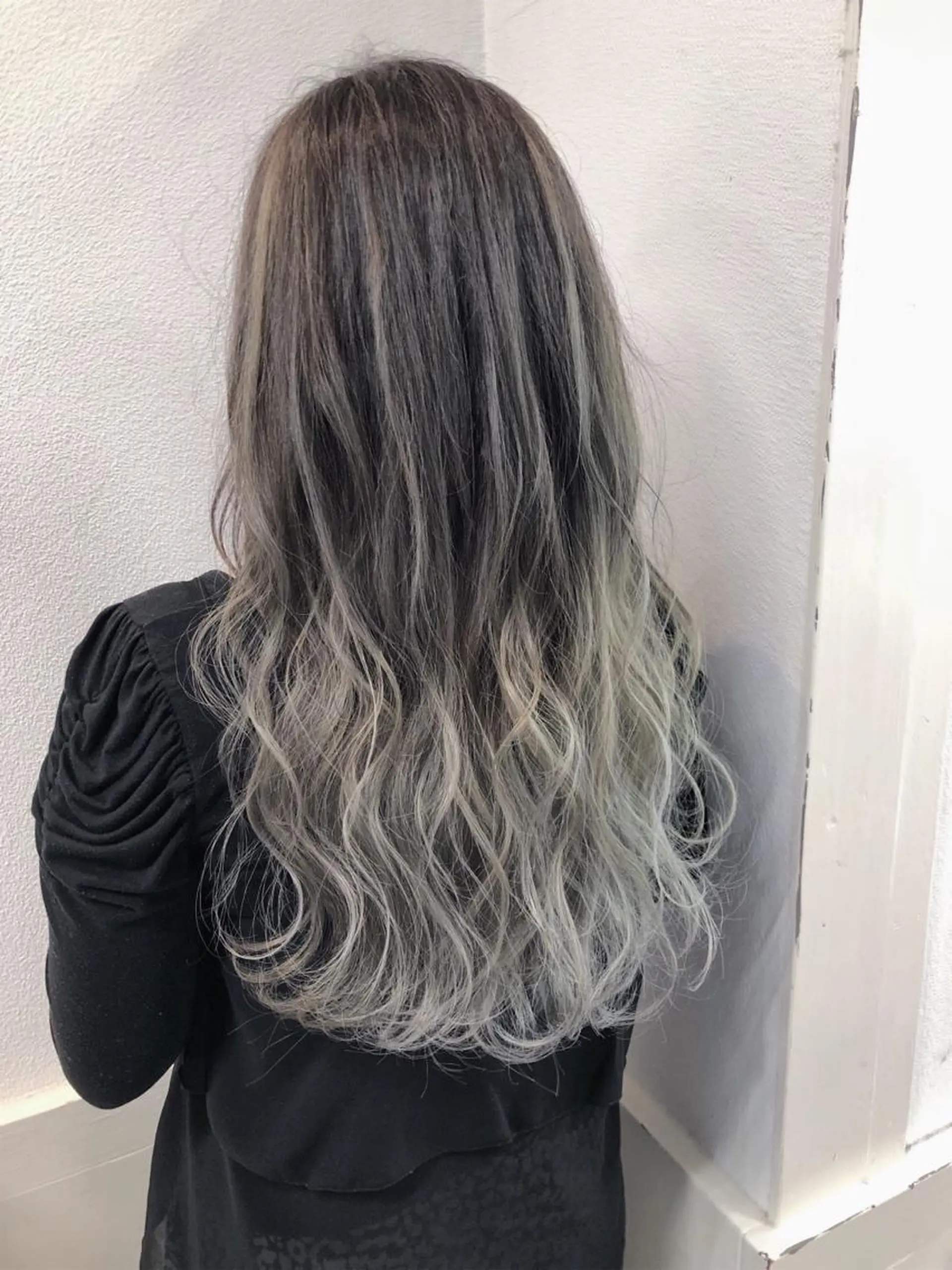 ロング カラー ヘアアレンジ バレイヤージュ ハイライトカラー ハイライト レイヤーカット ヘアカラー トリートメント GiseL天神カラー 髪質改善/ブリーチのヘアスタイル