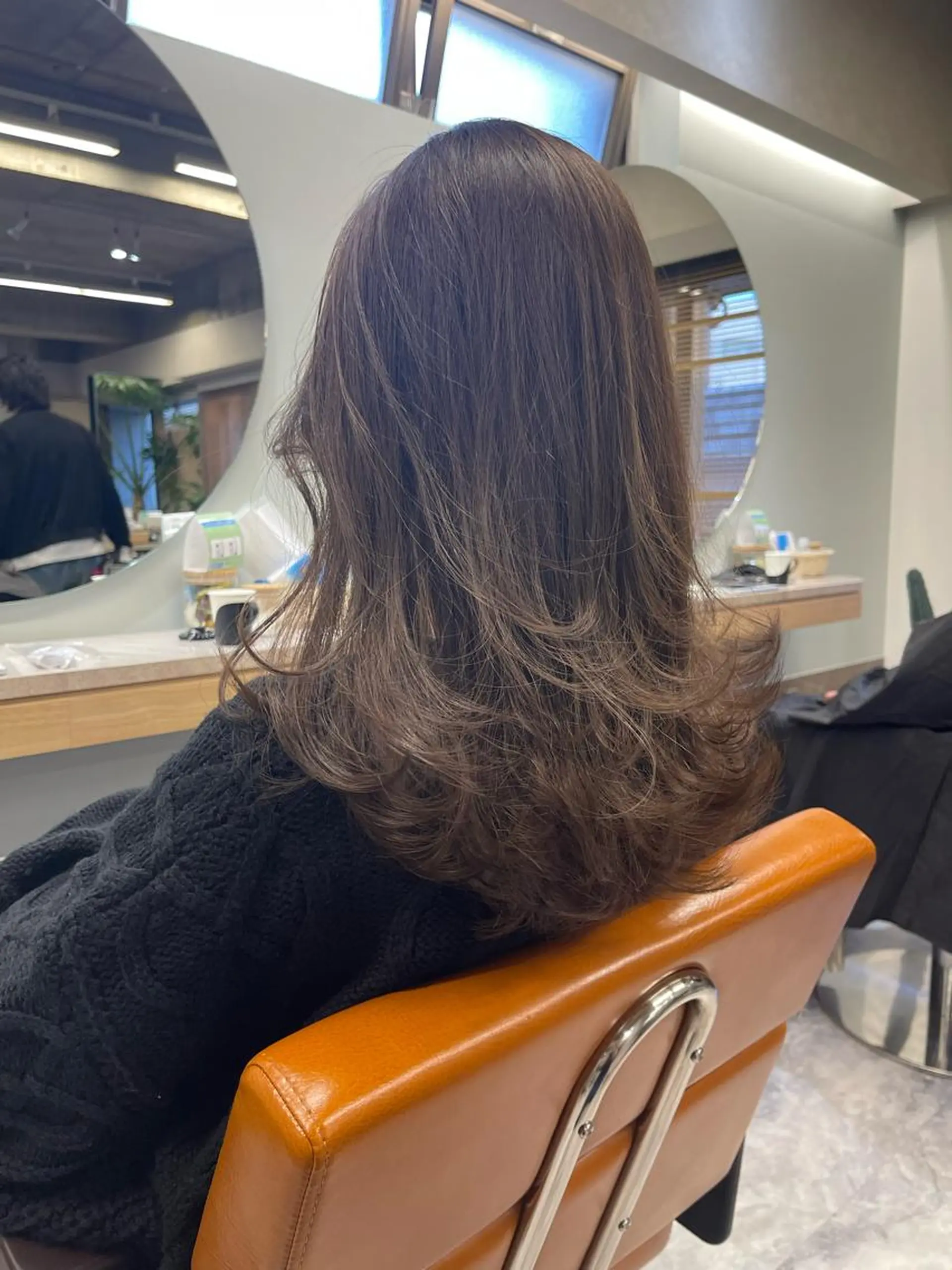 セミロング 早瀬裕之 パーマのヘアスタイル