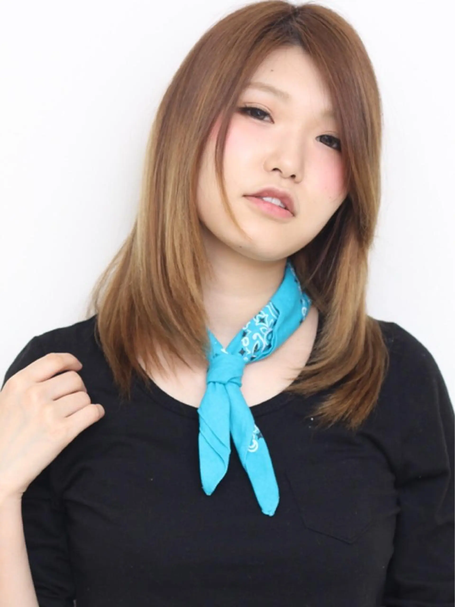 ミディアム 中林 由佳のヘアスタイル