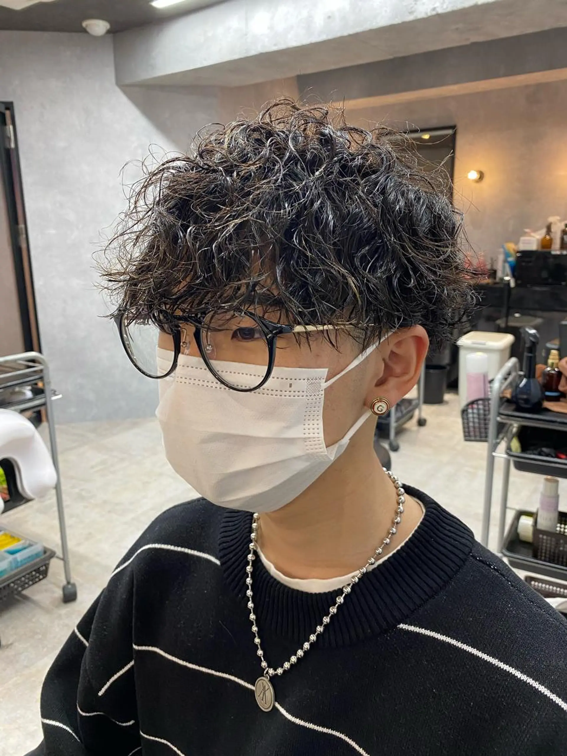 パーマ メンズ メンズパーマ ツイストスパイラルパーマ 波巻きパーマ スパイラルパーマ カット パーマ 大阪メンズヘアのプロ 高橋 直希のヘアスタイル