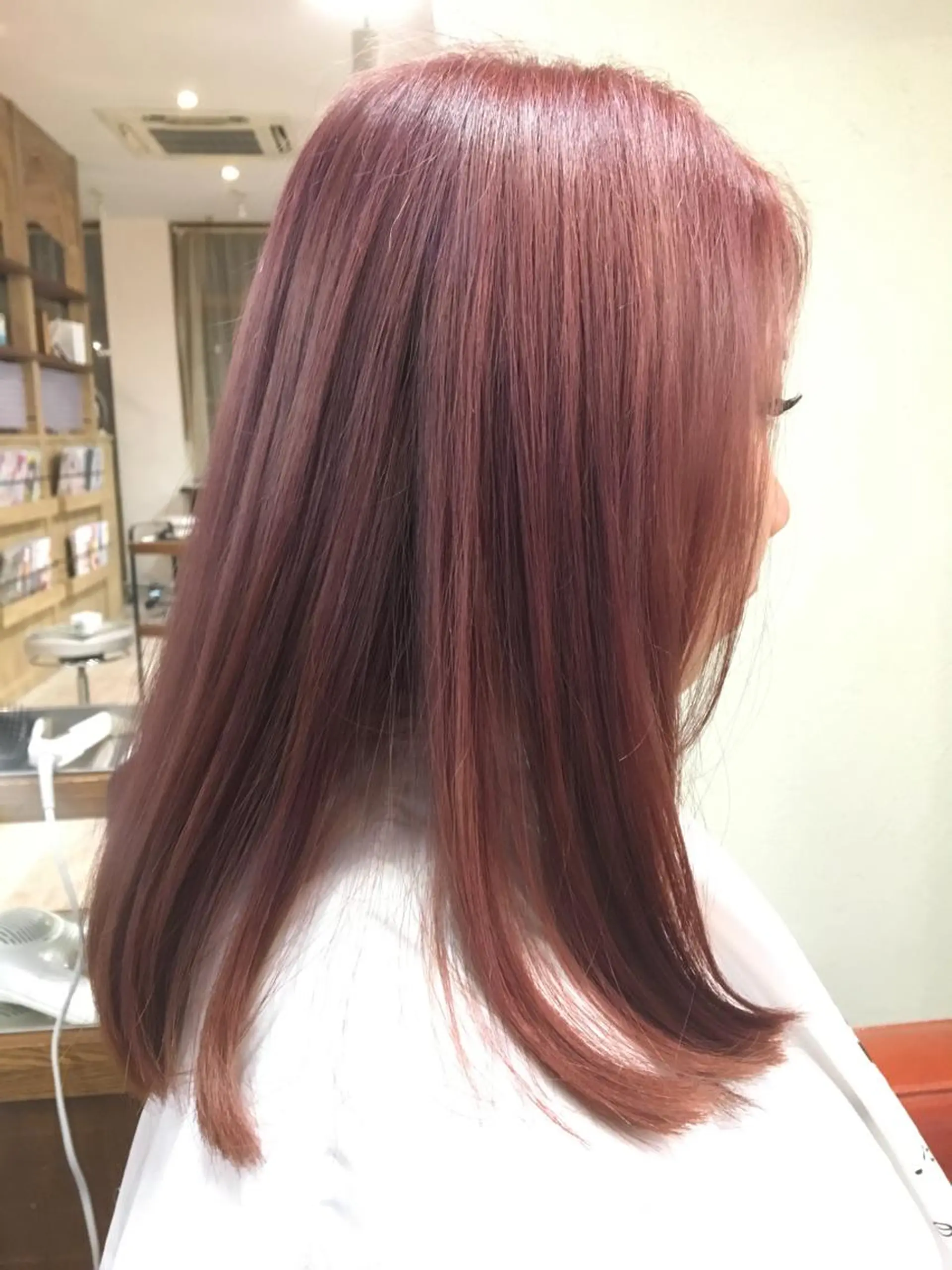 カラー ブリーチ ケアブリーチ ピンクカラー ▷SAN   KAKU所属・長岡 俊樹のヘアスタイル