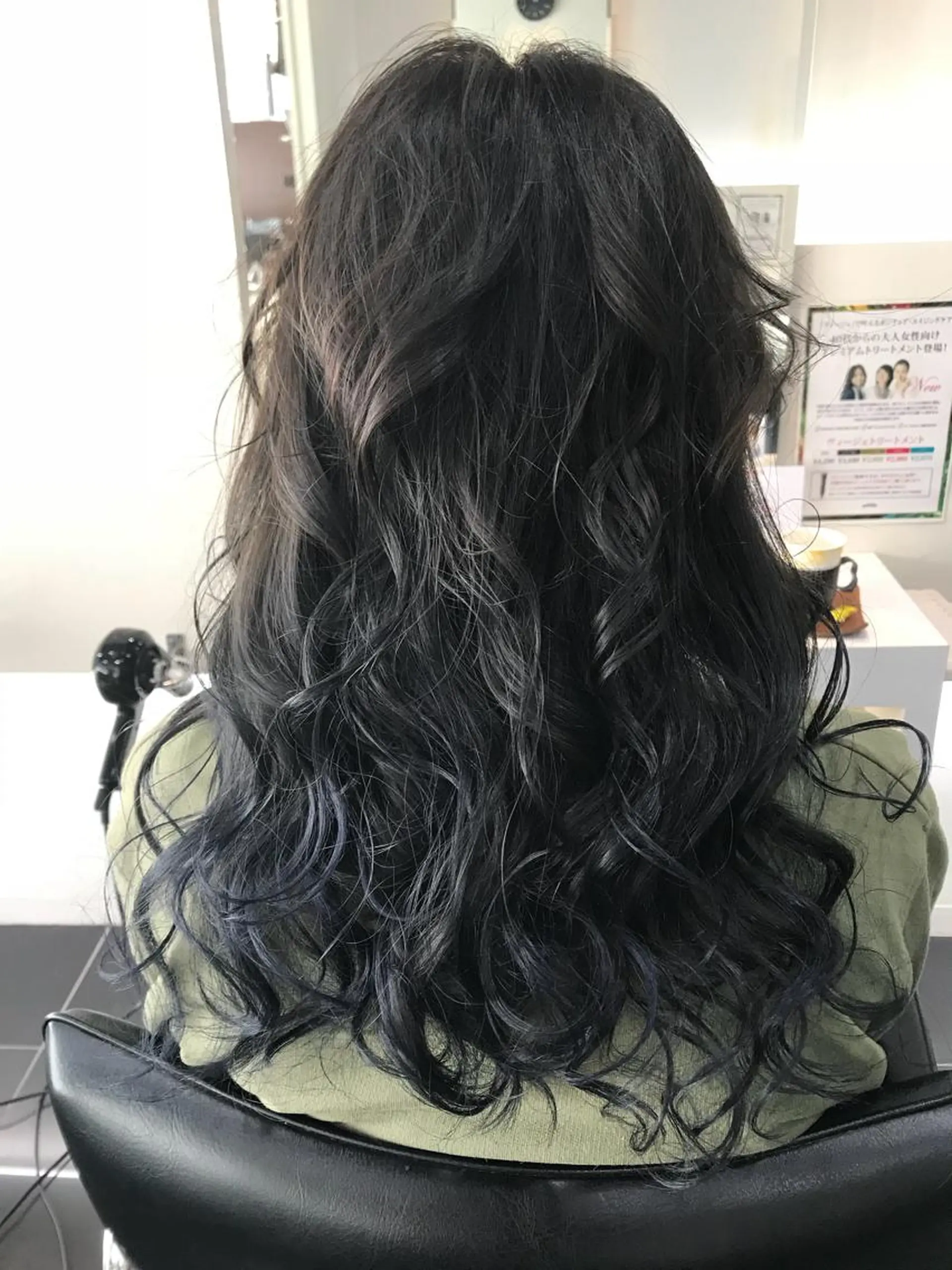 ロング カラー 関口 友行のヘアスタイル