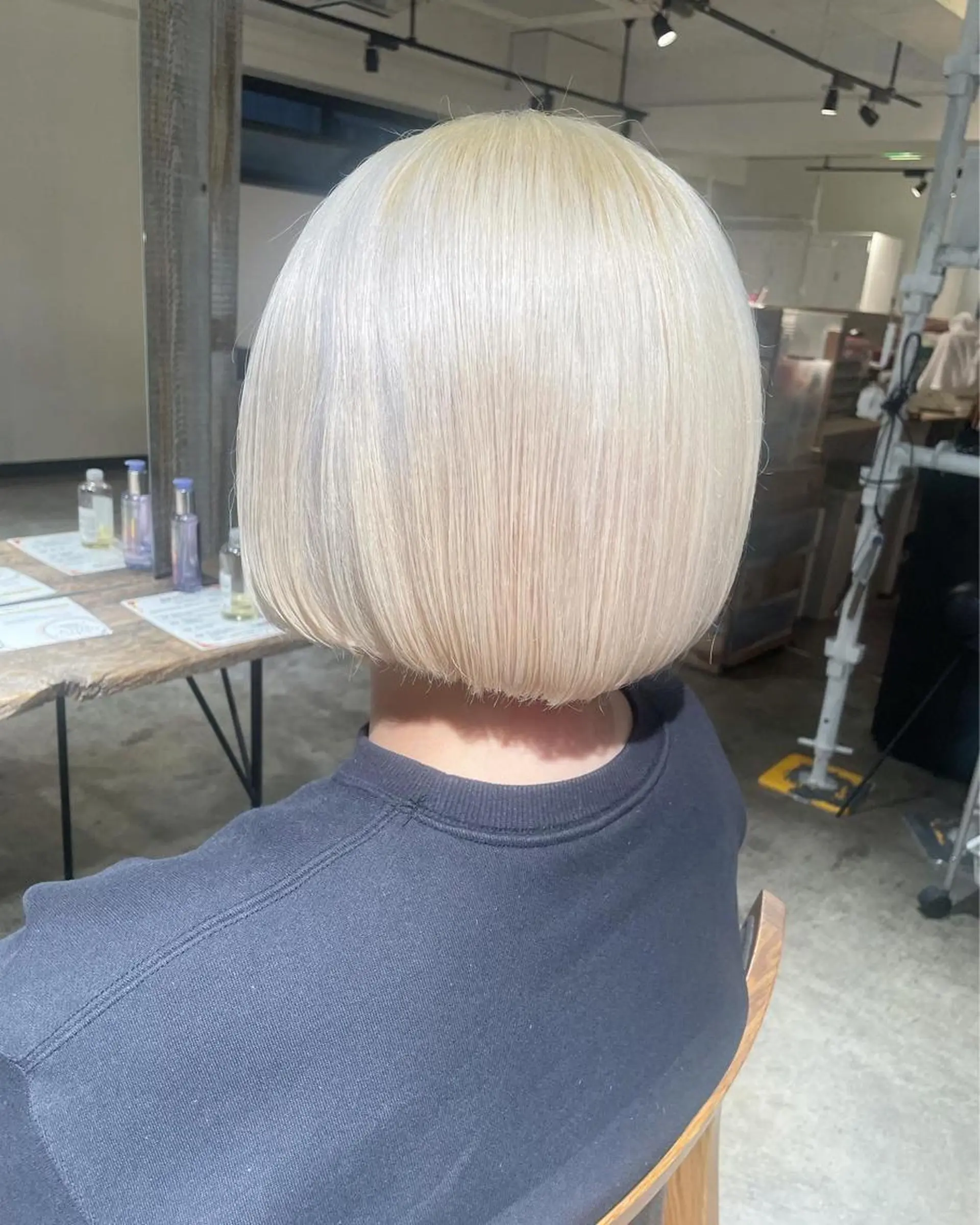 ミディアム カラー ヘアカラー トリートメント ハイトーン/レイヤー /ケアブリーチ石川治のヘアスタイル