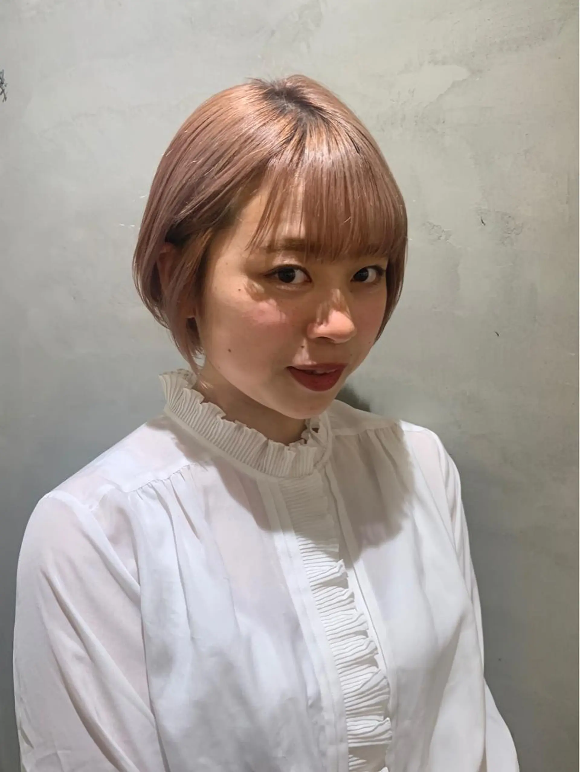 ショート カラー ピンクカラー ショートヘア ウルフレイヤーカット /チヒロのヘアスタイル