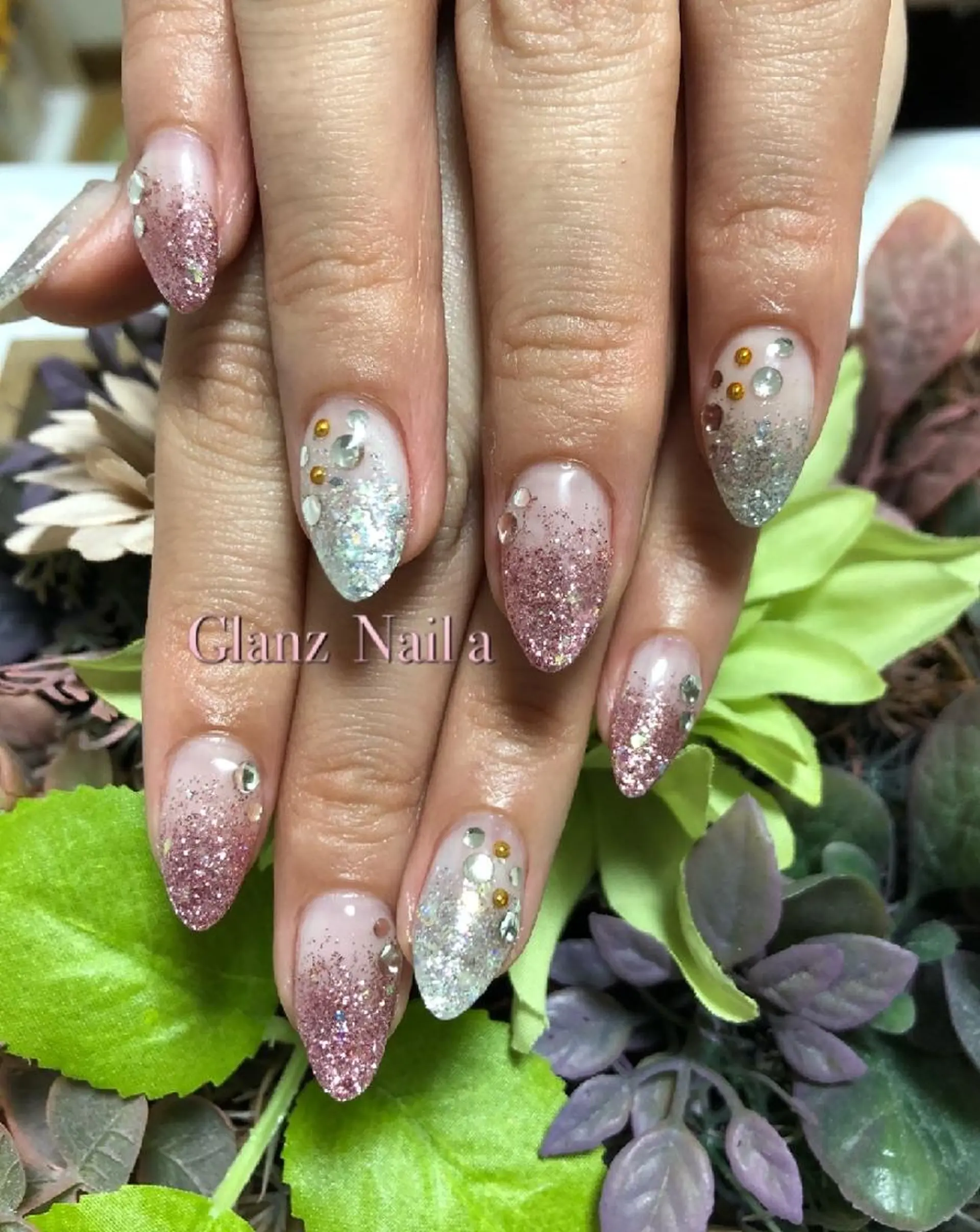 ネイル グラデーション ラメ(グリッター) ラメグラデーション Glanz  Nail aのネイルデザイン