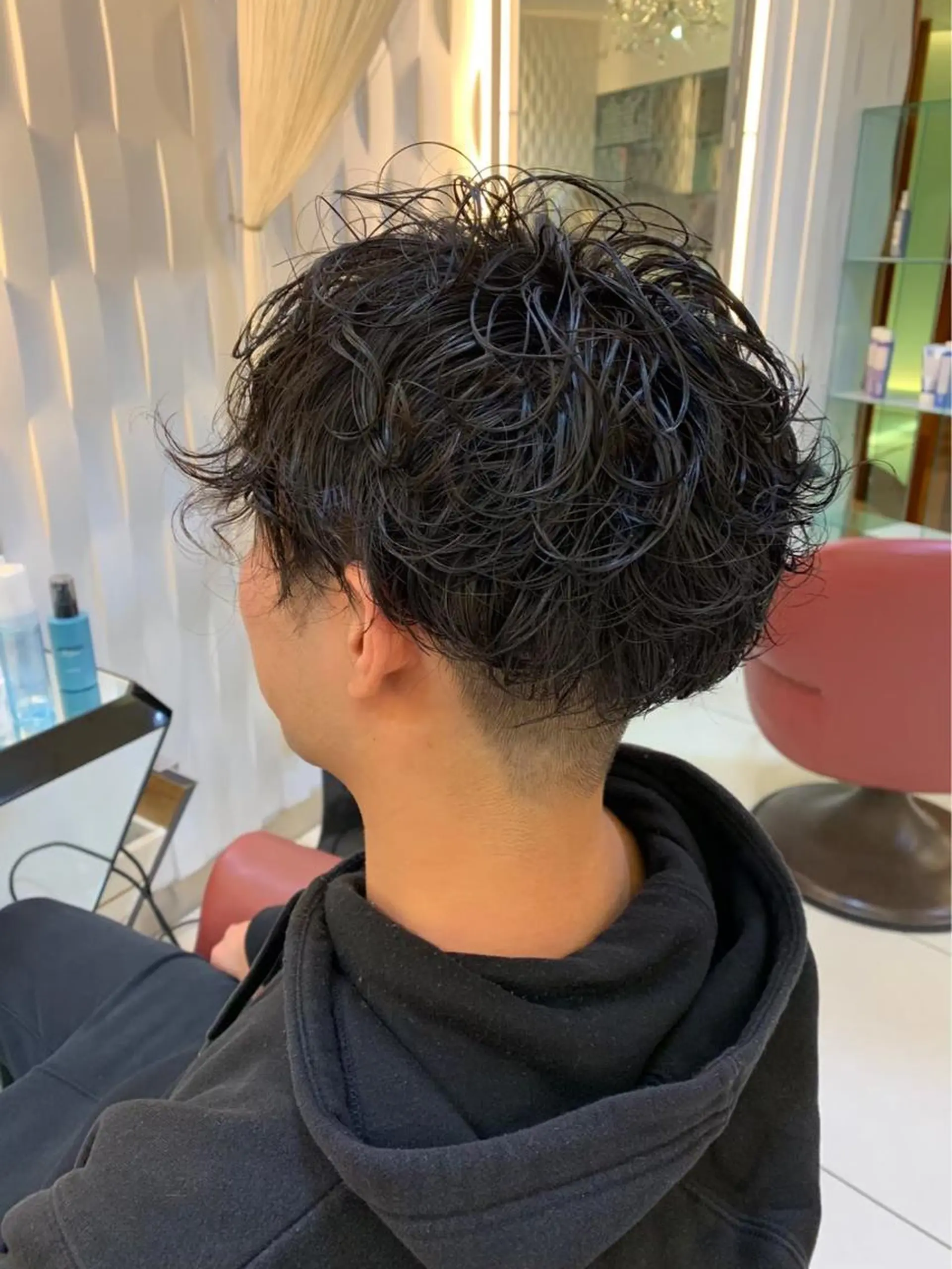 パーマ メンズ 瀬川 茉衣子のヘアスタイル