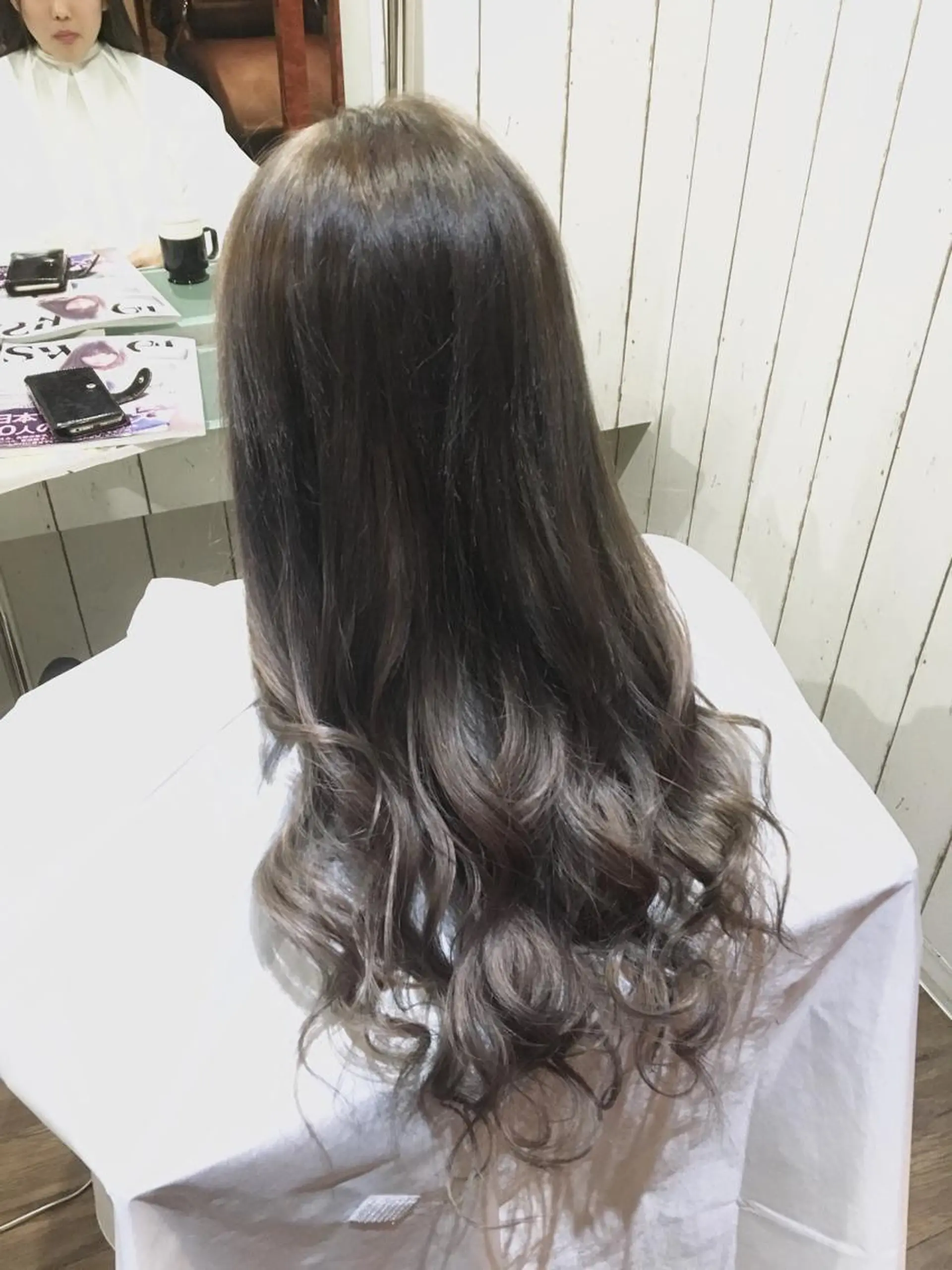 セミロング カラー ヘアアレンジ グレージュ 外国人風カラー 👑指名率No.1 👑坂口飛翔のヘアスタイル