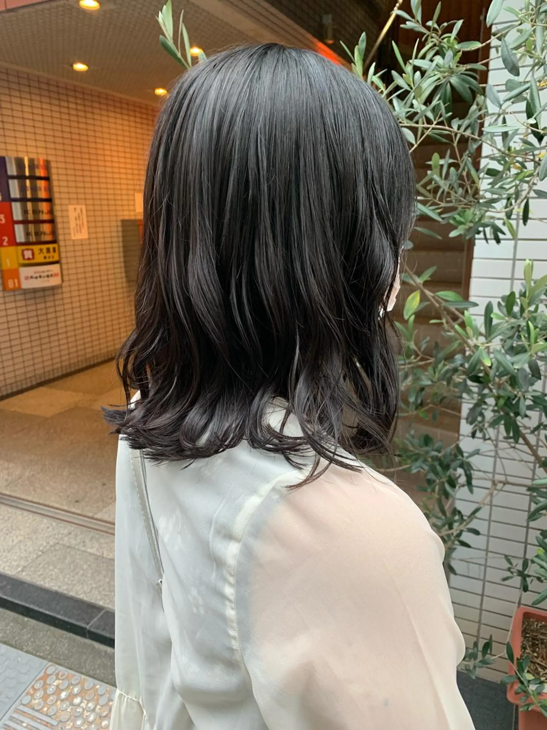 ミディアム カラー ヘアアレンジ 🫧透明感カラー/ ボブ/小笠原汐海🪽のヘアスタイル