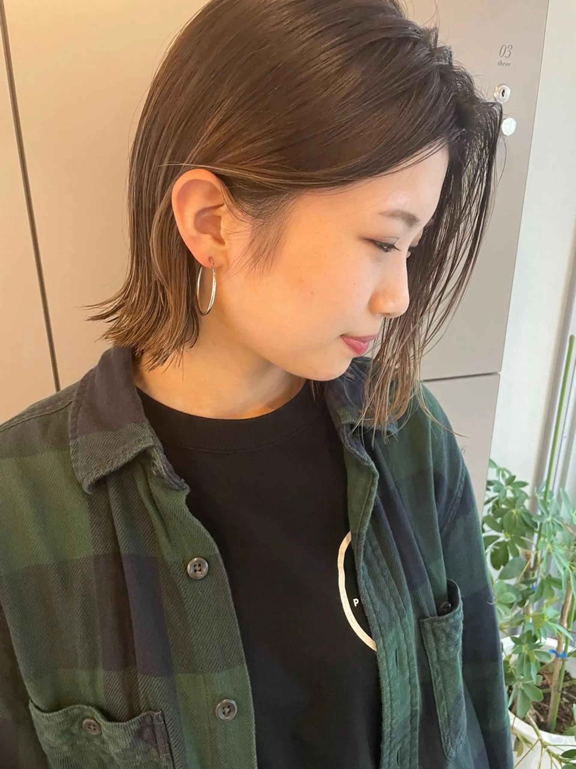 ショート 切りっぱなしボブ ショートボブ ハンサムショート 丸みショート アッシュ モテ髪/ボブ/ショー ト/アダチフウトのヘアスタイル