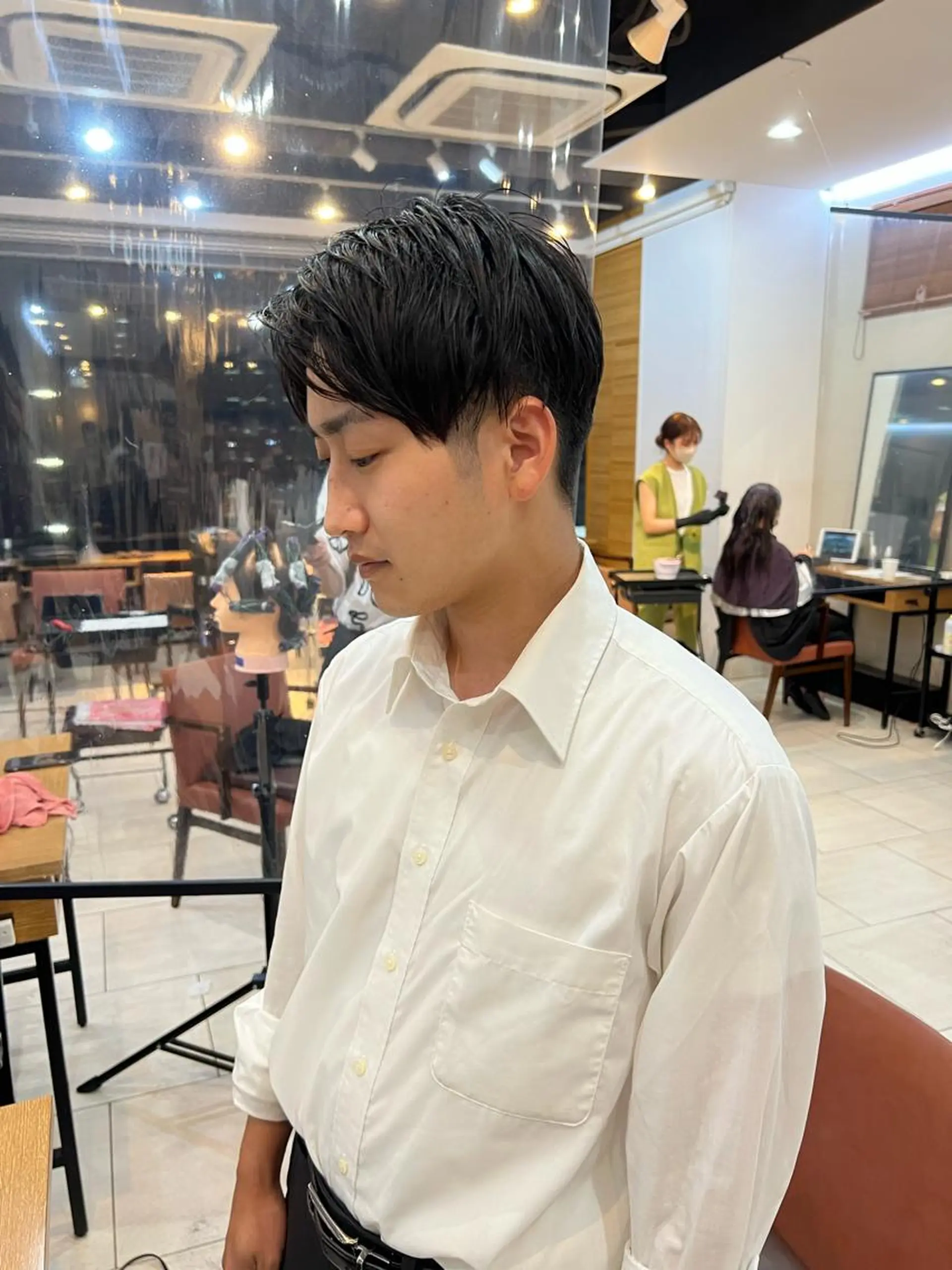 ショート メンズ アップバング カット パーマ メンズカット曲がる 縮毛矯正佐々木タクマのヘアスタイル