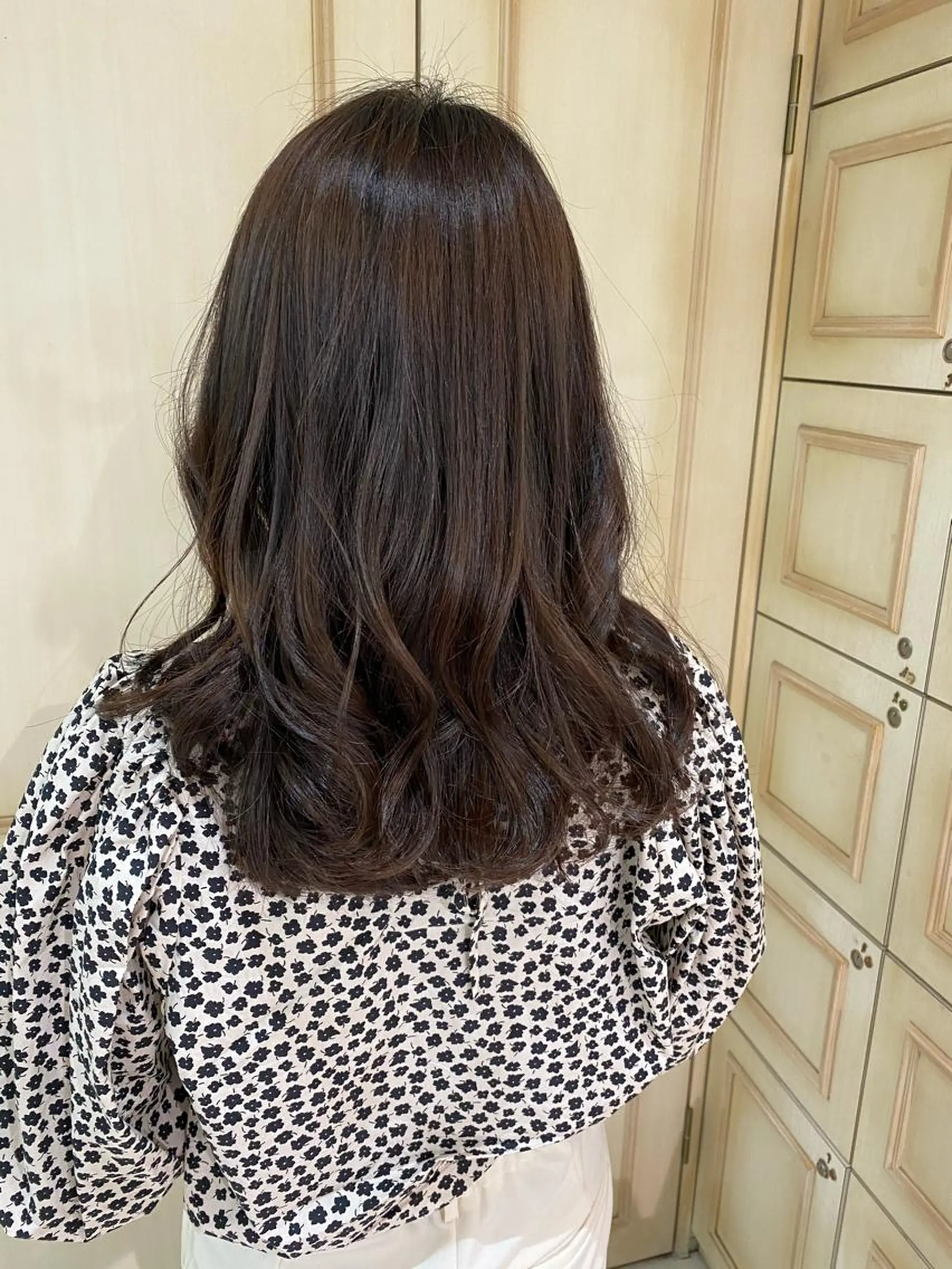 セミロング カラー ヘアアレンジ 透明感カラー 古山 結季🌙🖤のヘアスタイル