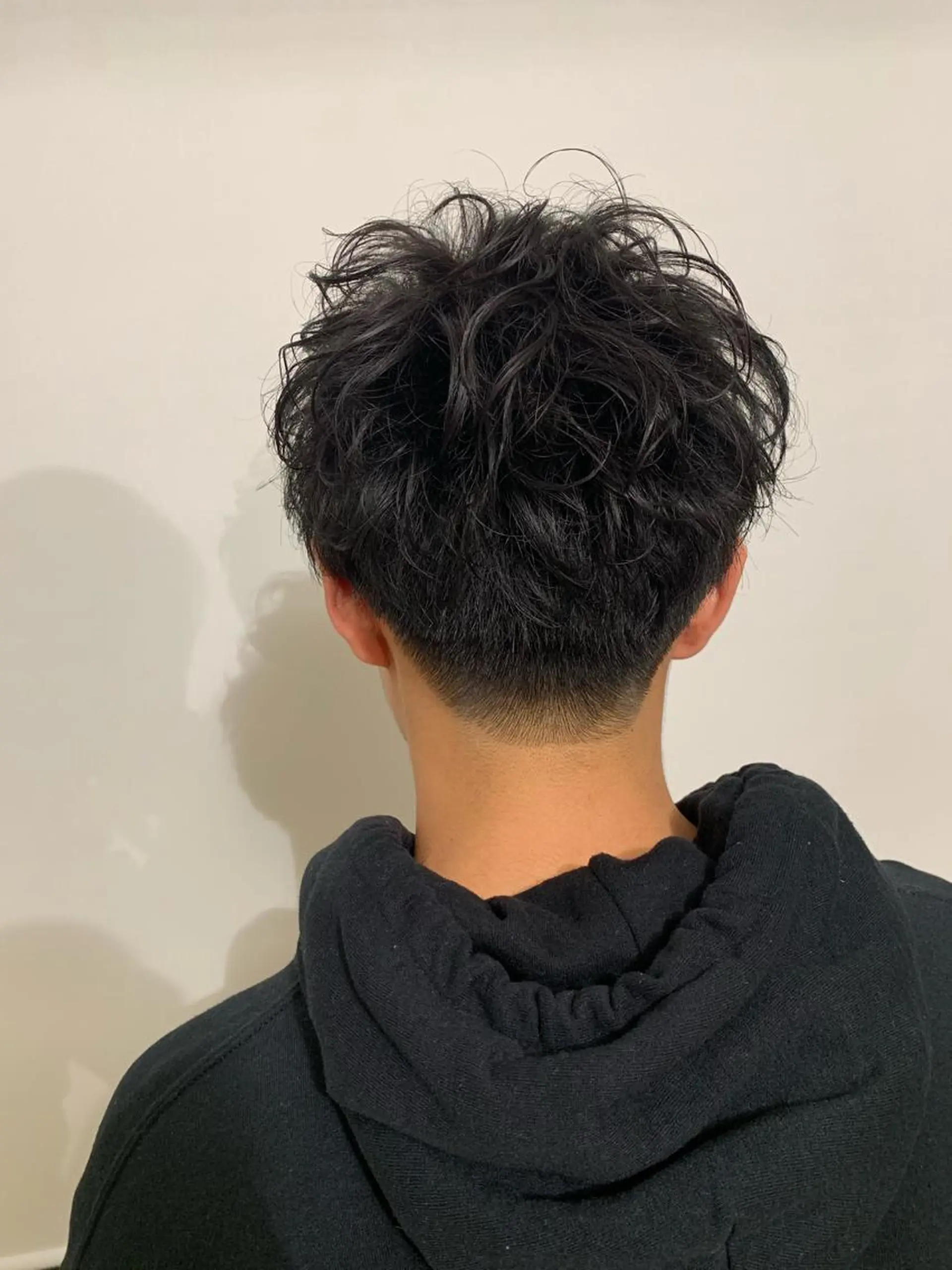 ミディアム カラー パーマ メンズ 加藤 綾華のヘアスタイル