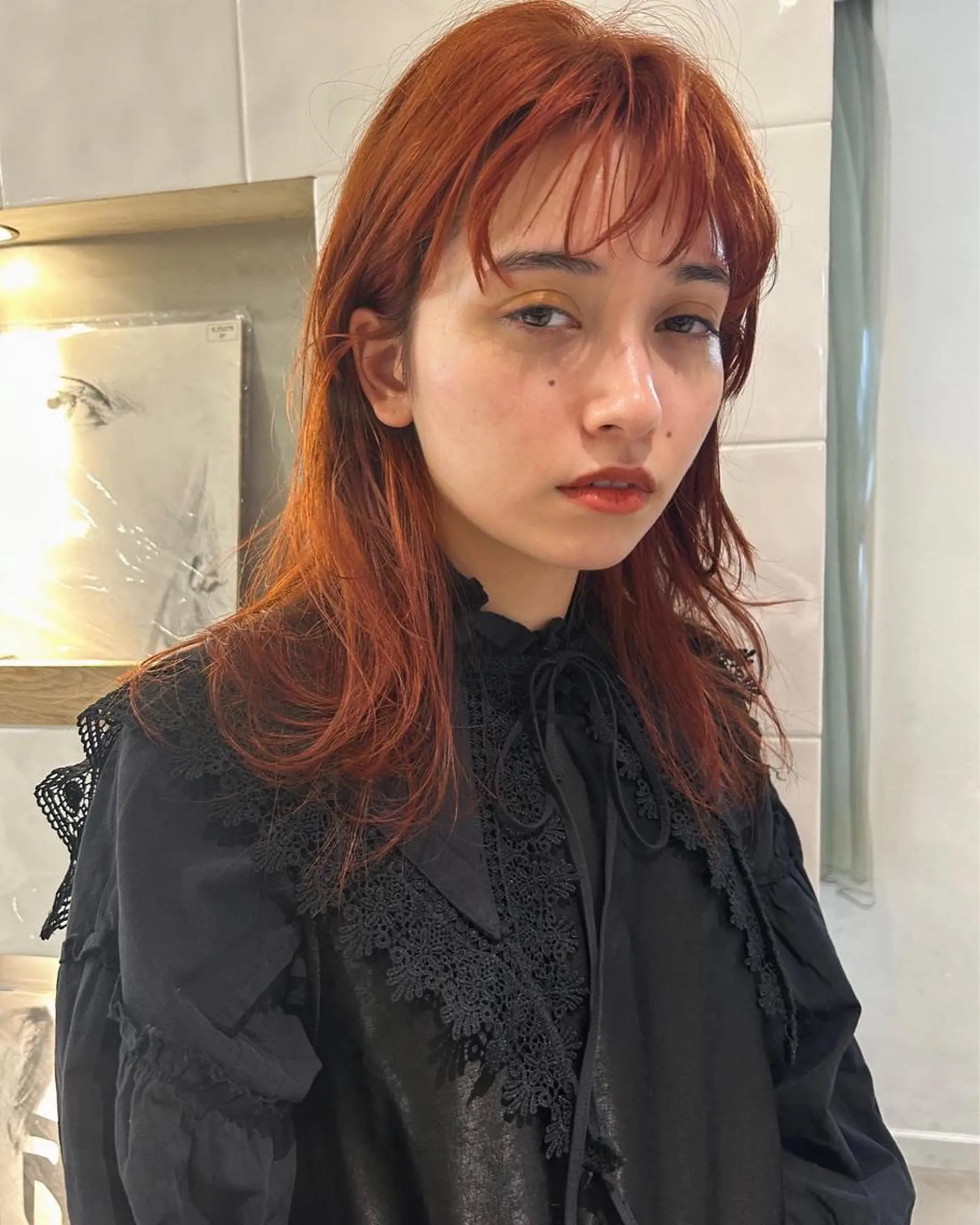 セミロング カラー オレンジ ワイドバング カット ヘアカラー トリートメント 村上雅人 ナチュラルモードのヘアスタイル