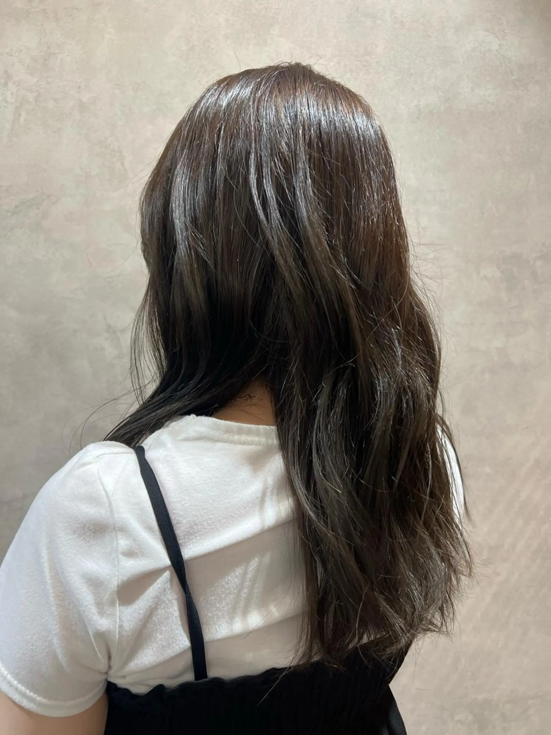 ロング カラー ブリーチ ブリーチなしカラー ANDLIFE KAHOのヘアスタイル