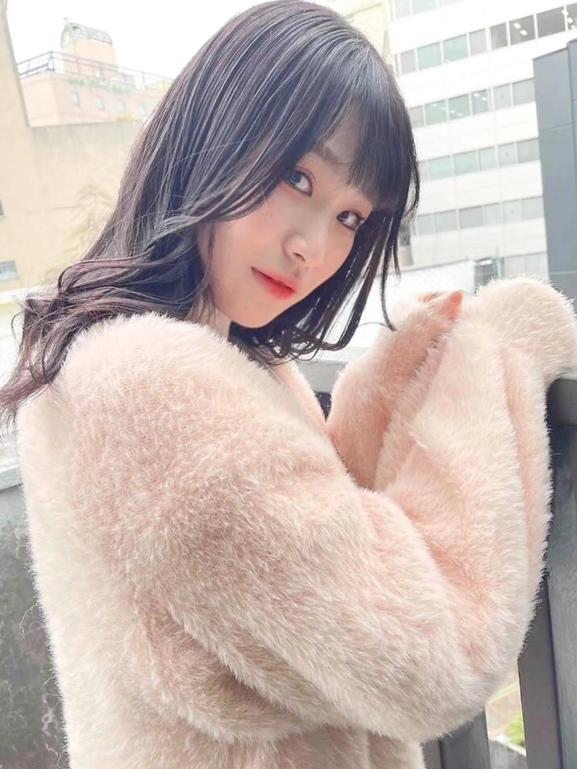 ミディアム カラー カシス 佐藤 魁人のヘアスタイル